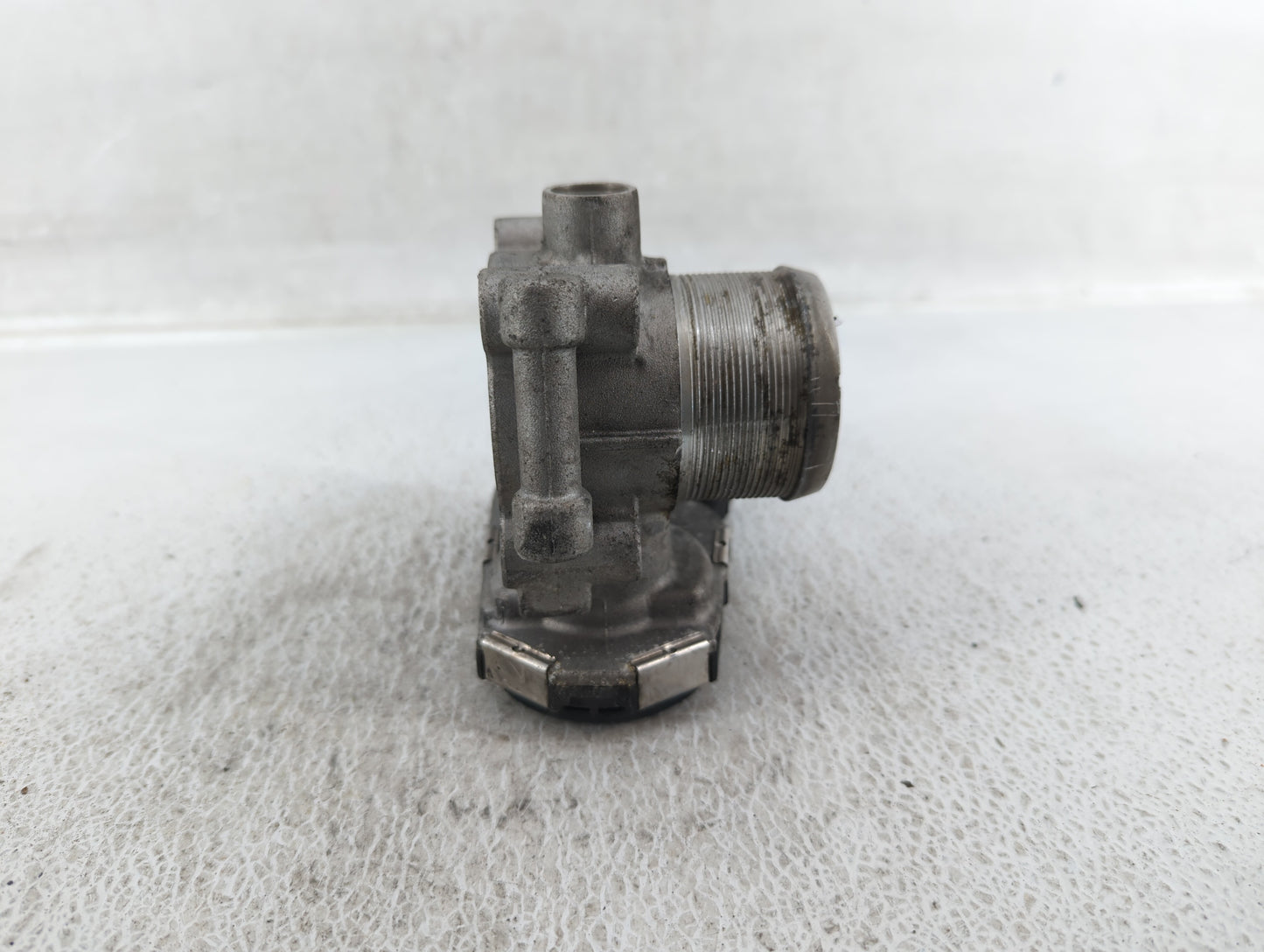 2012-2019 Chevrolet Sonic Throttle Body P/N:55581662 Fits Fits 2011 2012 2013 2014 2015 2016 2017 2018 2019 2020 2021 OEM Us