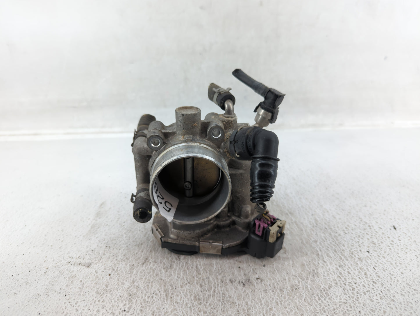 2012-2018 Chevrolet Sonic Throttle Body P/N:55561495 Fits Fits 2009 2010 2011 2012 2013 2014 2015 2016 2017 2018 OEM Used Au
