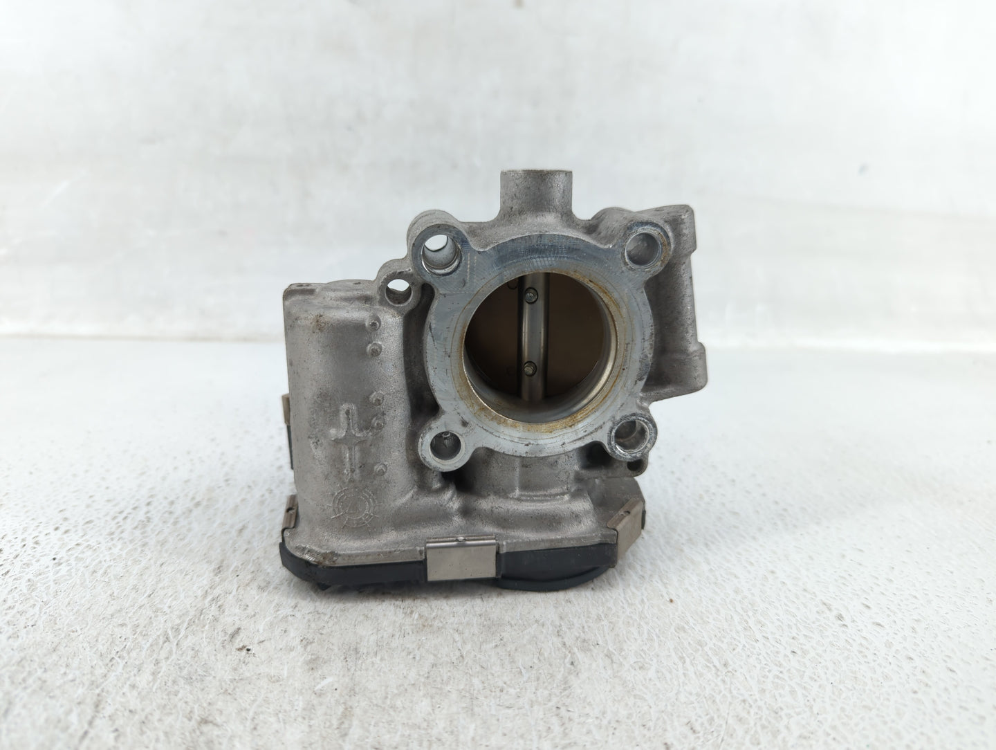2012-2019 Chevrolet Sonic Throttle Body P/N:55565489 55581662 Fits Fits 2011 2012 2013 2014 2015 2016 2017 2018 2019 2020 20