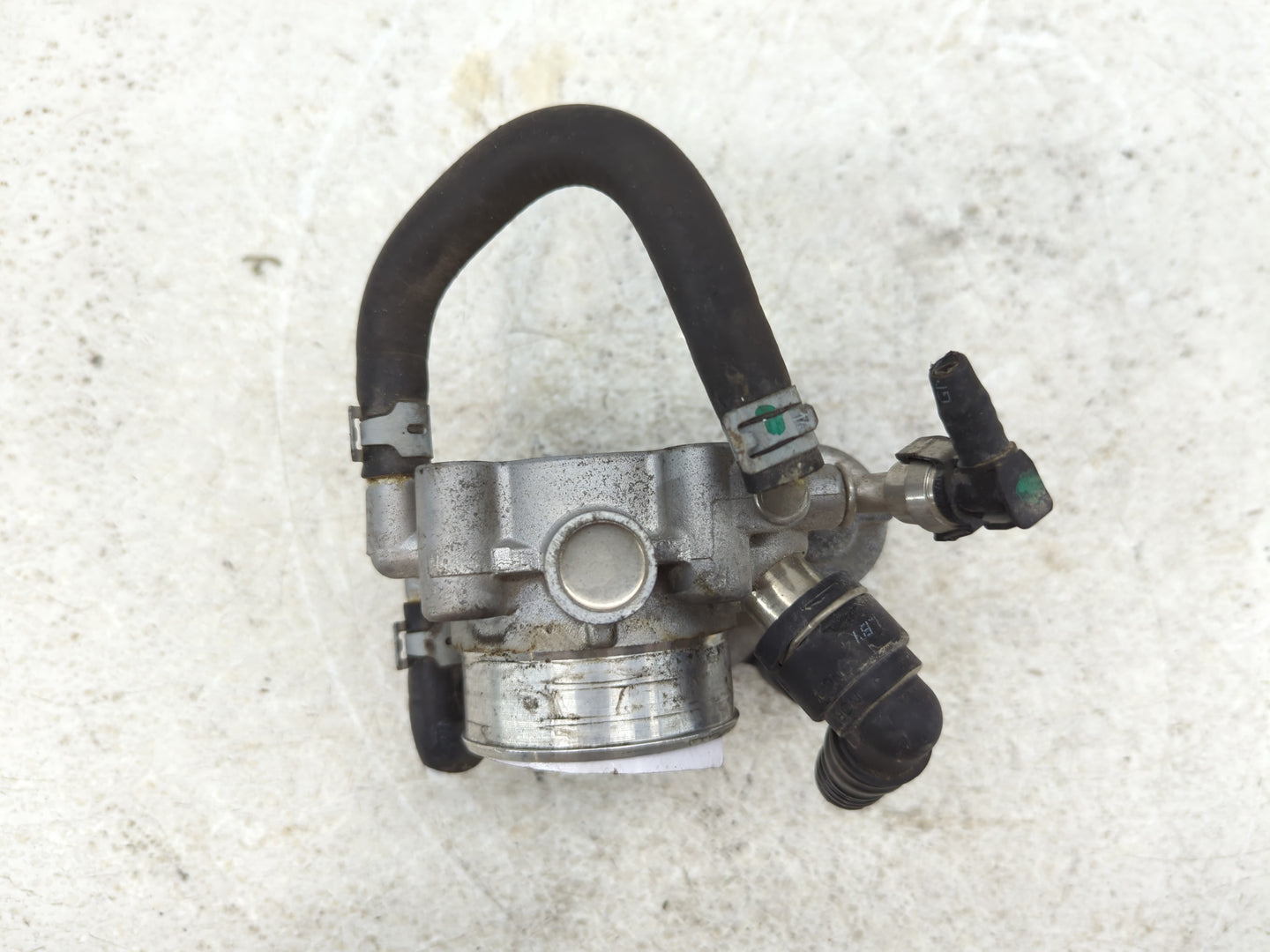 2012-2018 Chevrolet Sonic Throttle Body P/N:55561495 Fits Fits 2009 2010 2011 2012 2013 2014 2015 2016 2017 2018 OEM Used Au