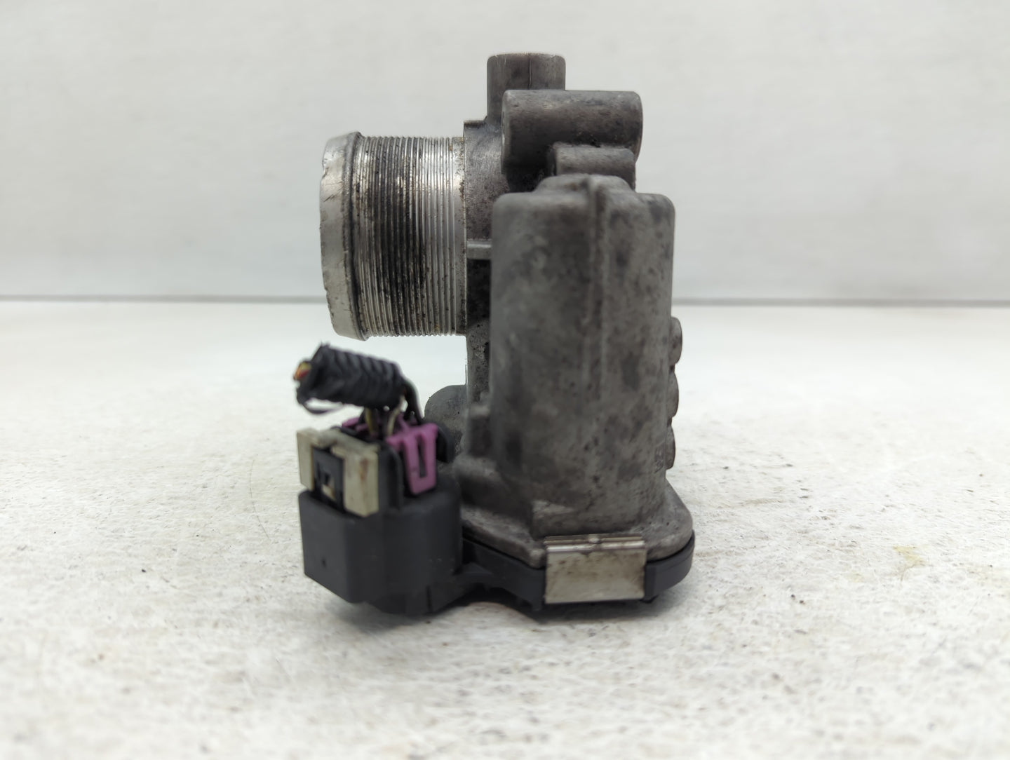 2012-2019 Chevrolet Sonic Throttle Body P/N:55581662 Fits Fits 2011 2012 2013 2014 2015 2016 2017 2018 2019 2020 2021 OEM Us