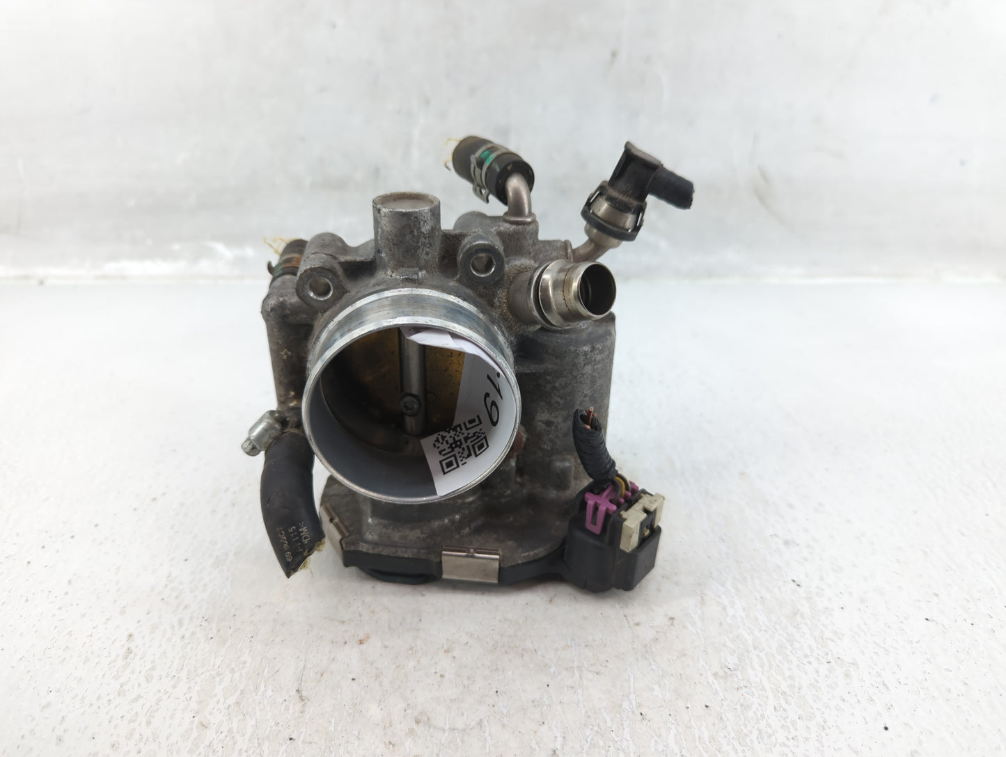 2012-2018 Chevrolet Sonic Throttle Body P/N:55561495 Fits Fits 2009 2010 2011 2012 2013 2014 2015 2016 2017 2018 OEM Used Au