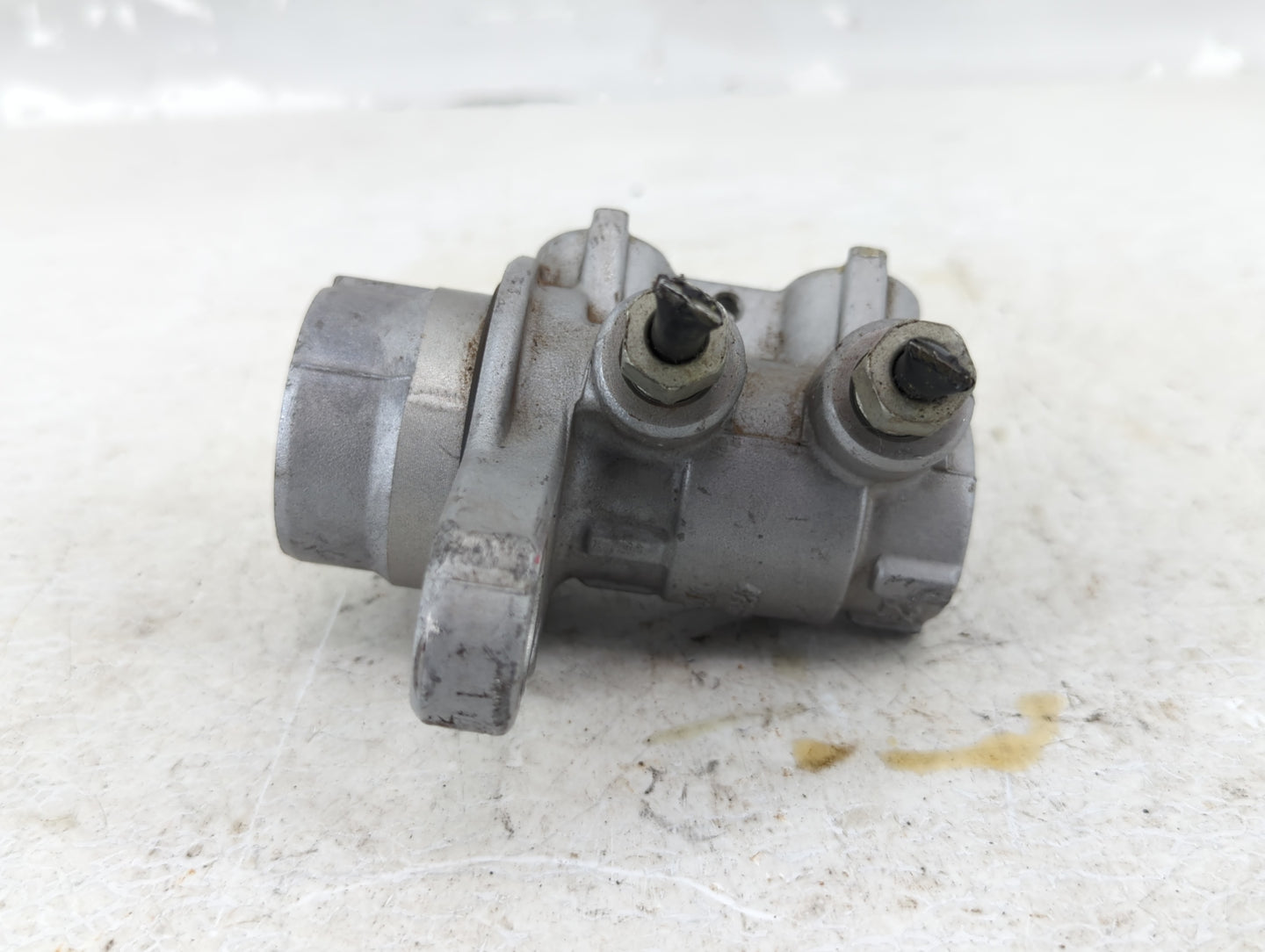 2012-2019 Chevrolet Sonic Brake Master Cylinder - Oemusedautoparts1.com