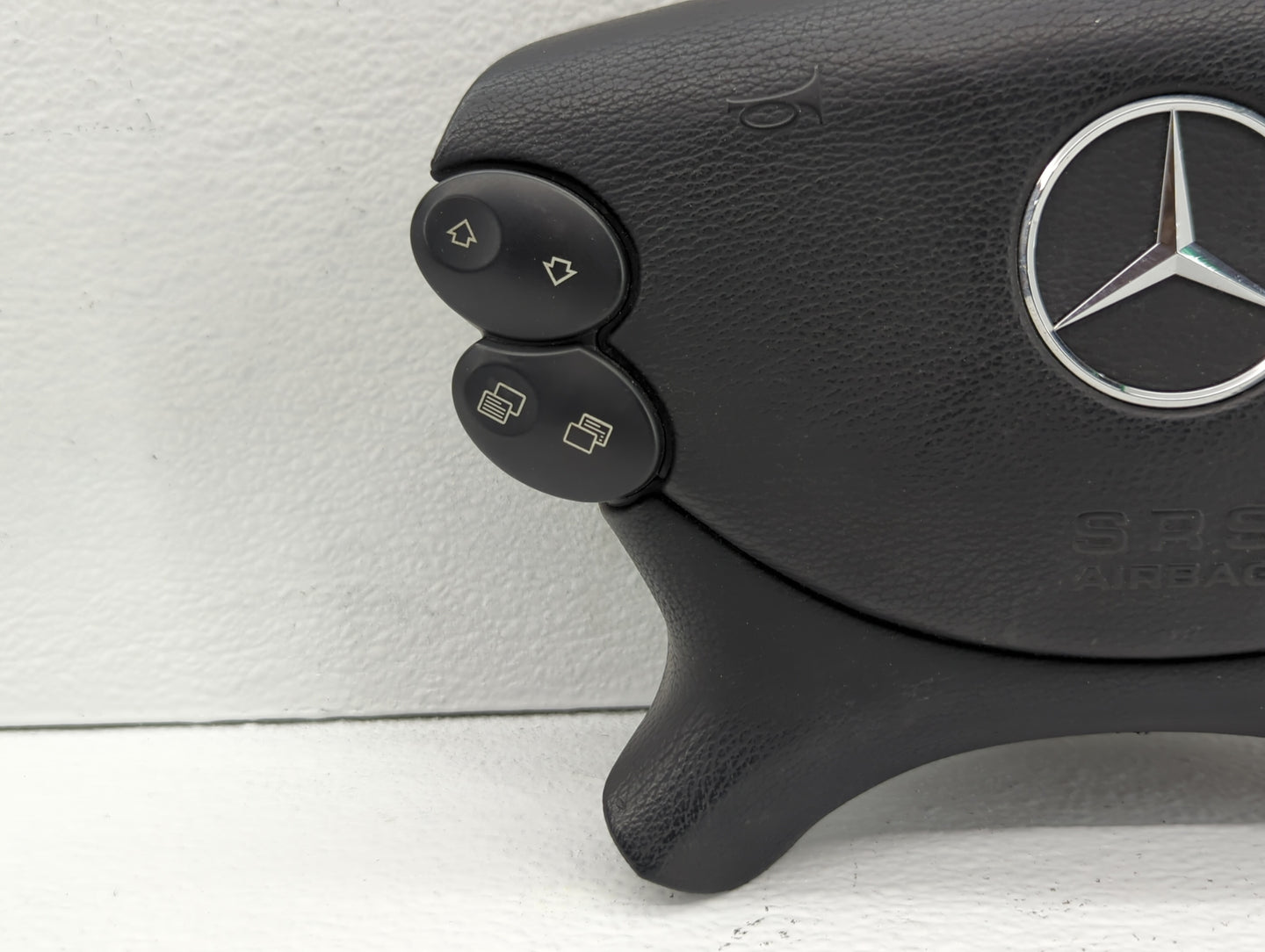2014-2019 Chevrolet Sonic Air Bag Driver Left Steering Wheel Mounted Fits Fits 2014 2015 2016 2017 2018 2019 OEM Used Auto P