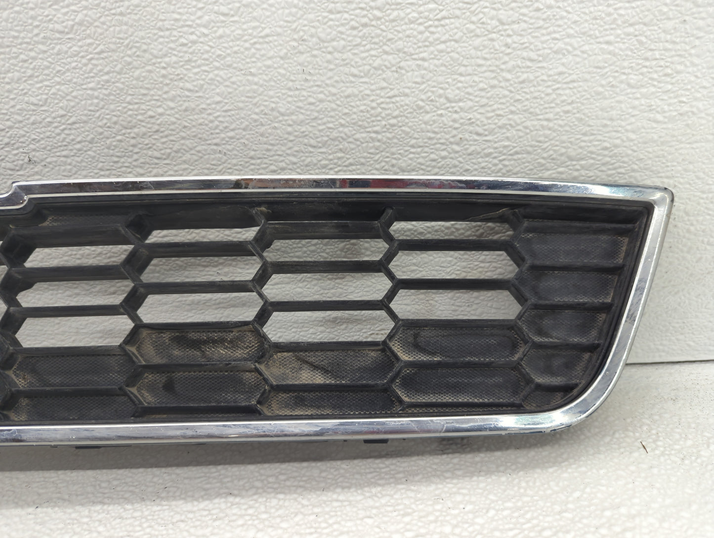 2012-2016 Chevrolet Sonic Front Grille Bumper Not Included - Oemusedautoparts1.com