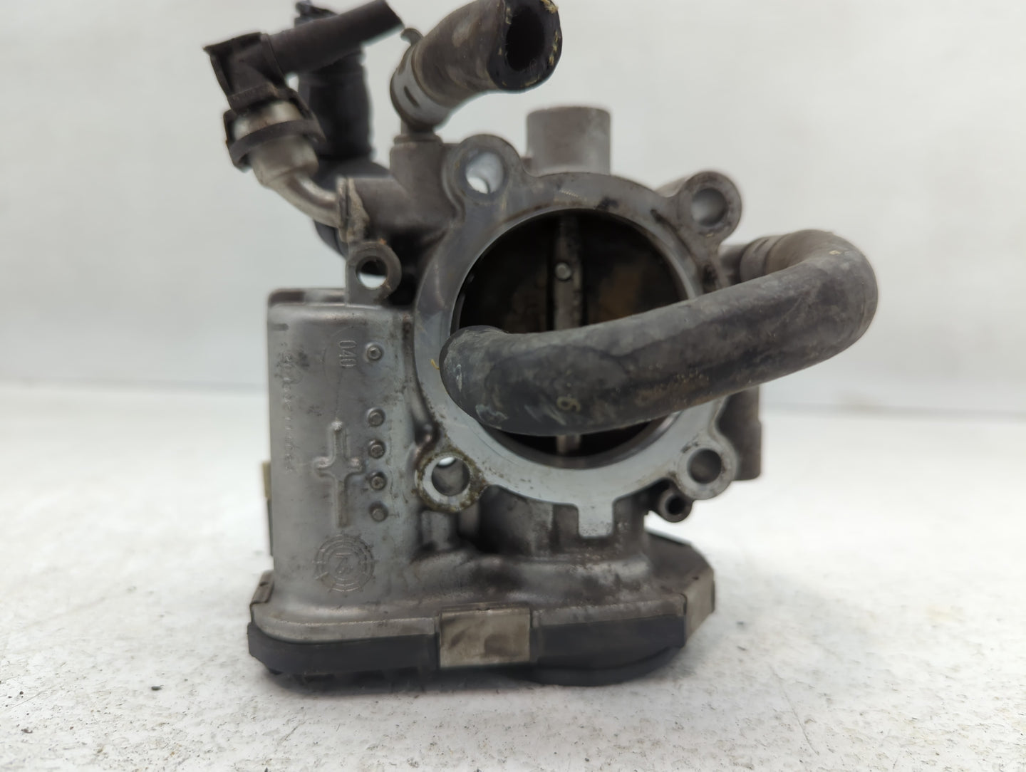 2012-2018 Chevrolet Sonic Throttle Body P/N:55561495 Fits Fits 2009 2010 2011 2012 2013 2014 2015 2016 2017 2018 OEM Used Au