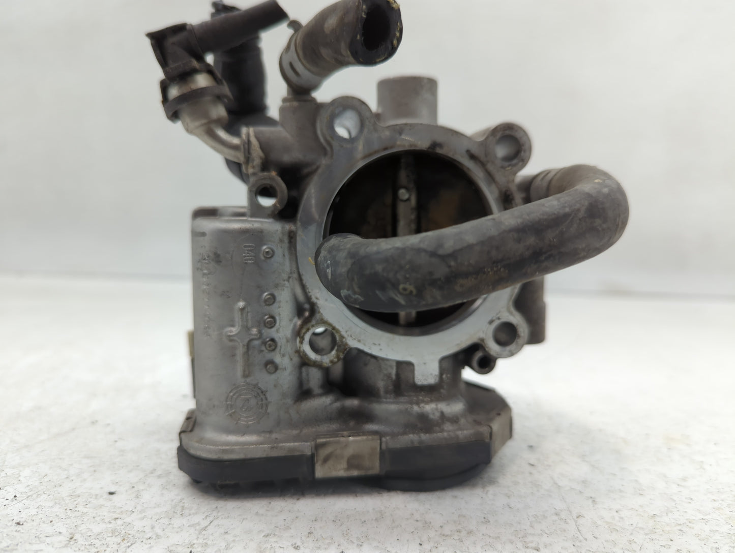 2012-2018 Chevrolet Sonic Throttle Body P/N:55561495 Fits Fits 2009 2010 2011 2012 2013 2014 2015 2016 2017 2018 OEM Used Au