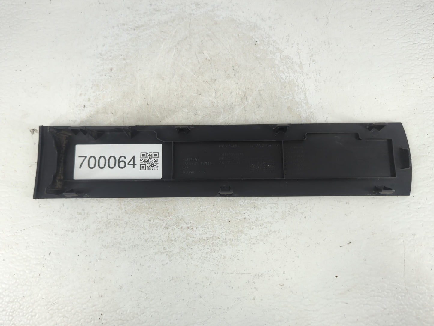 2014 Chevrolet Sonic Engine Cover - Oemusedautoparts1.com