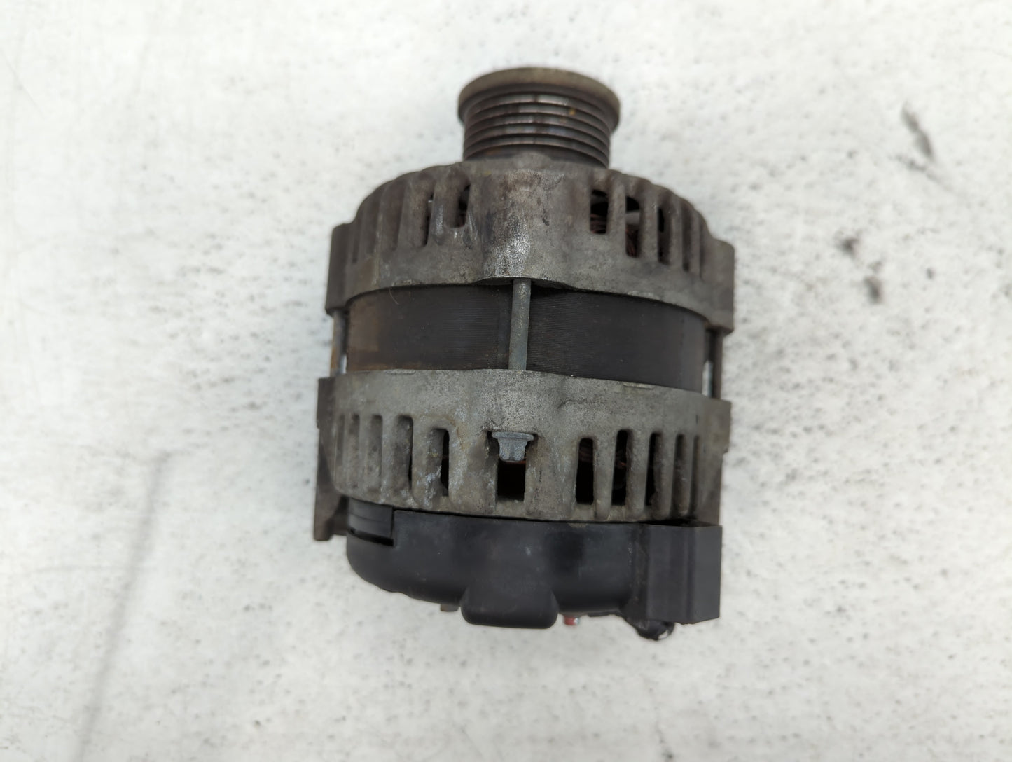 2012-2018 Chevrolet Sonic Alternator Replacement Generator Charging Assembly Engine OEM P/N:13579666 Fits OEM Used Auto Part