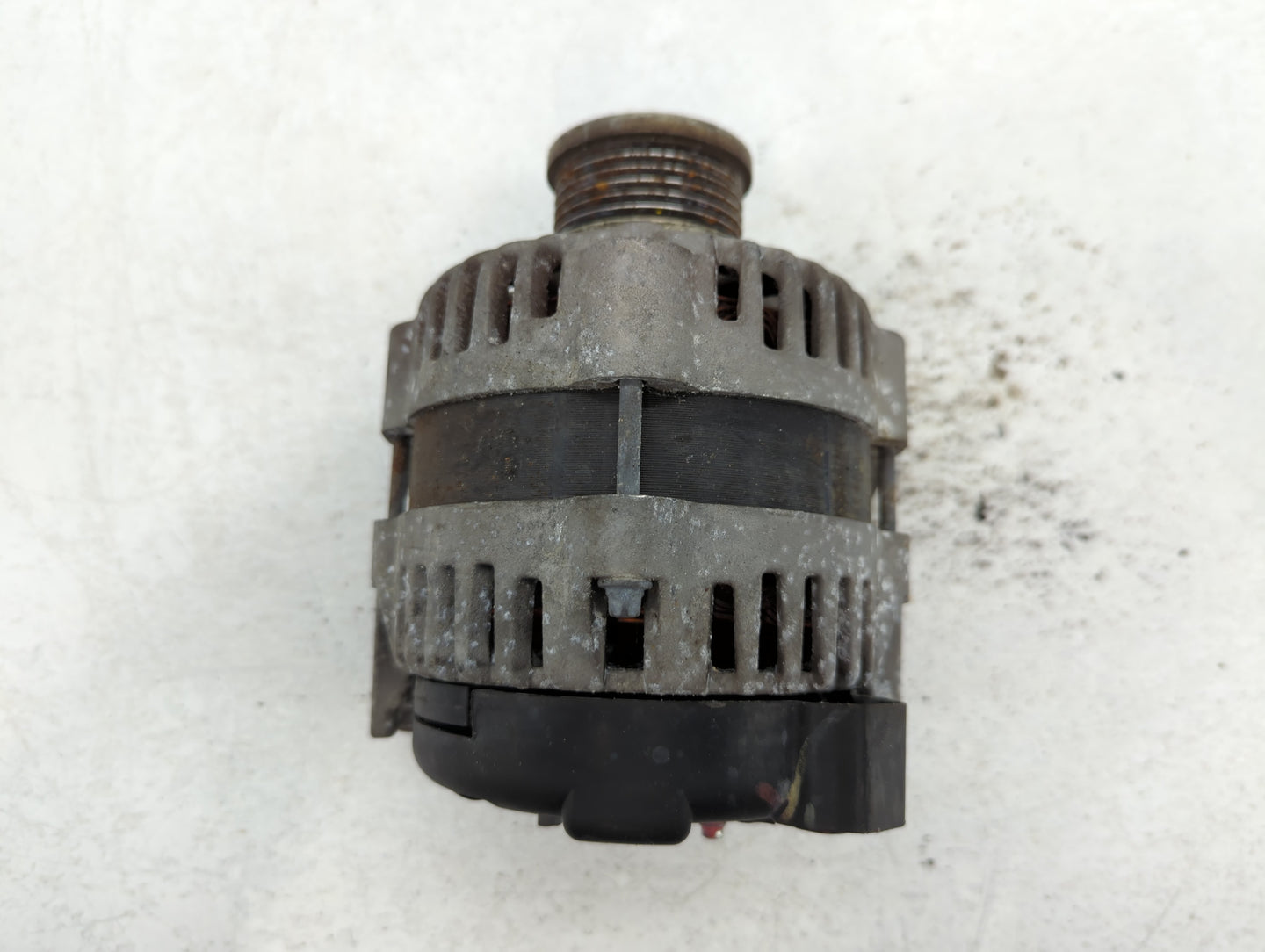 2012-2018 Chevrolet Sonic Alternator Replacement Generator Charging Assembly Engine OEM P/N:13579666 Fits OEM Used Auto Part