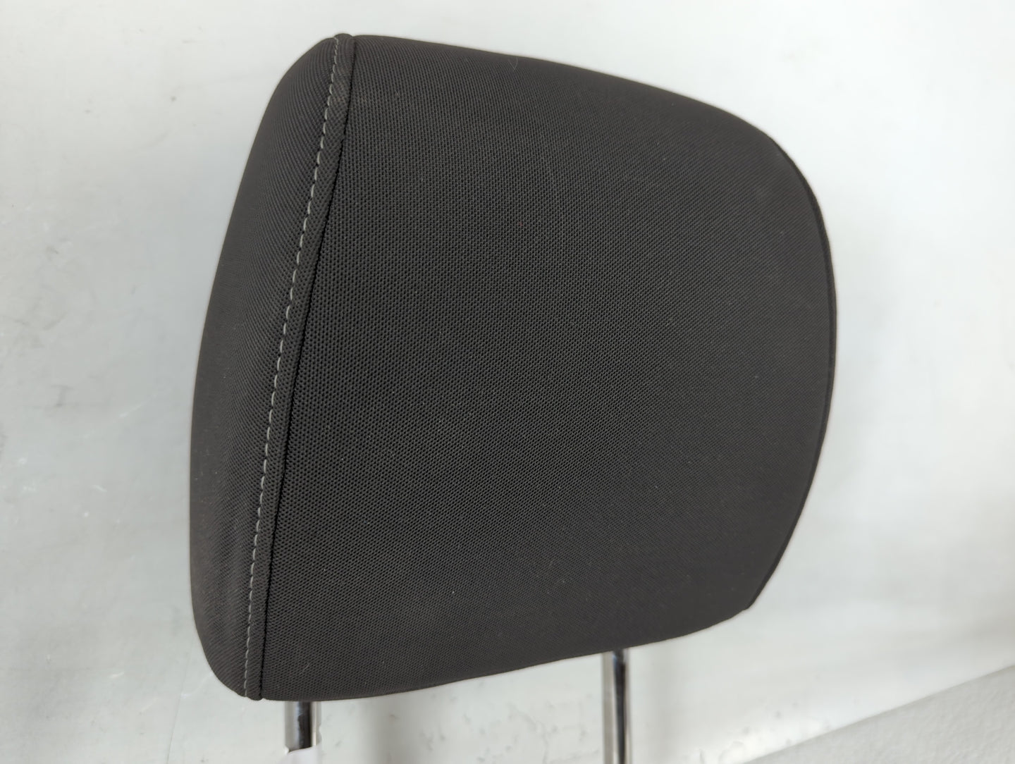 2013-2016 Chevrolet Sonic Headrest Head Rest Front Driver Passenger Seat - Oemusedautoparts1.com