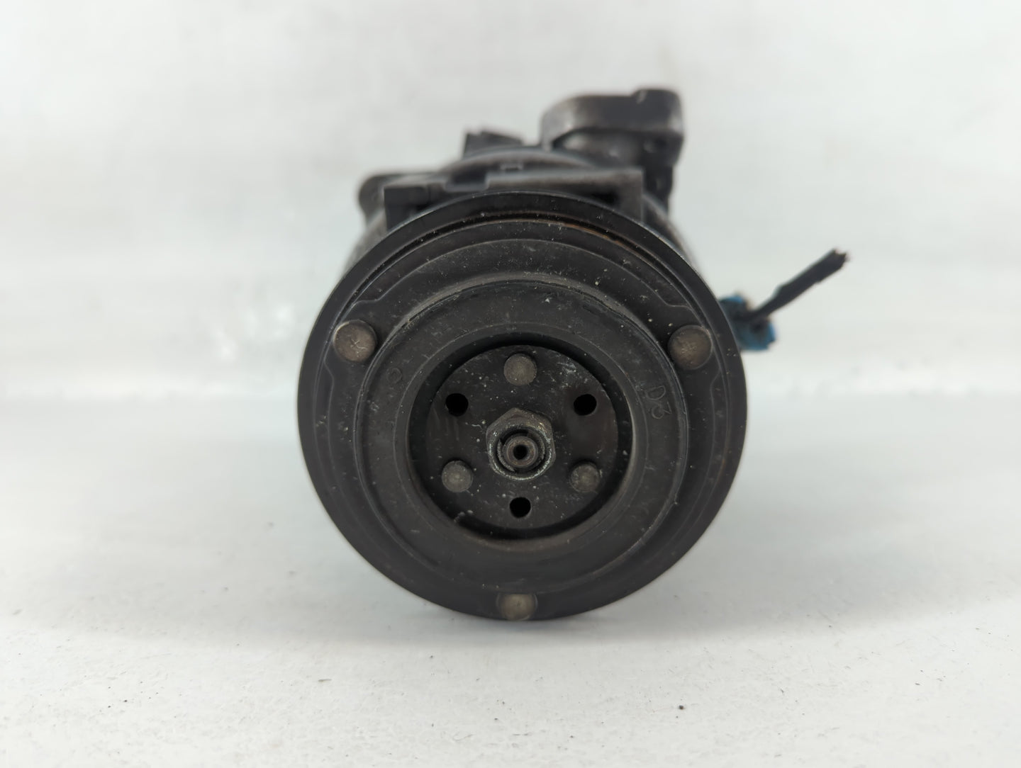 2014 Chevrolet Sonic Alternator Replacement Generator Charging Assembly Engine OEM P/N:9533695439543 Fits Fits 2005 2006 200