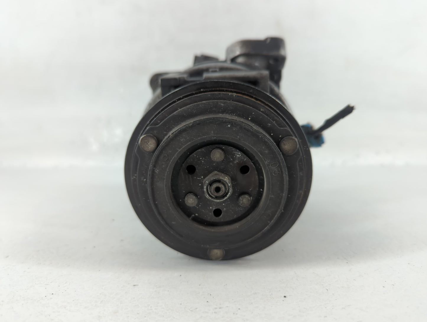 2014 Chevrolet Sonic Alternator Replacement Generator Charging Assembly Engine OEM P/N:9533695439543 Fits Fits 2005 2006 200