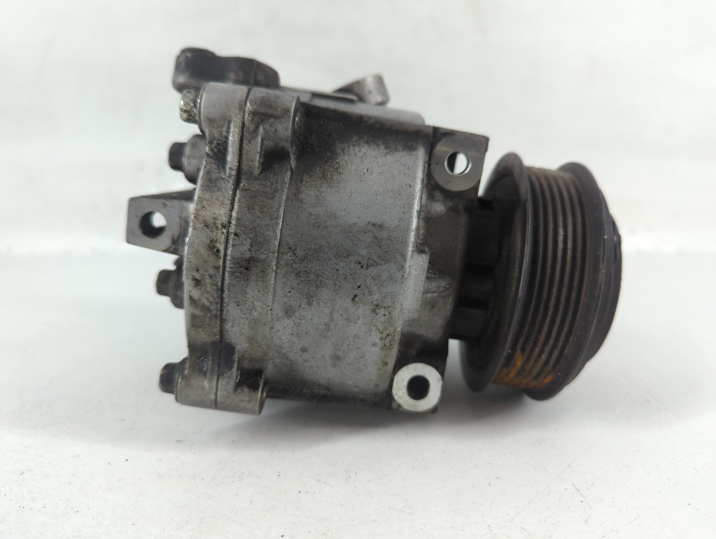 2014 Chevrolet Sonic Alternator Replacement Generator Charging Assembly Engine OEM P/N:9533695439543 Fits Fits 2005 2006 200