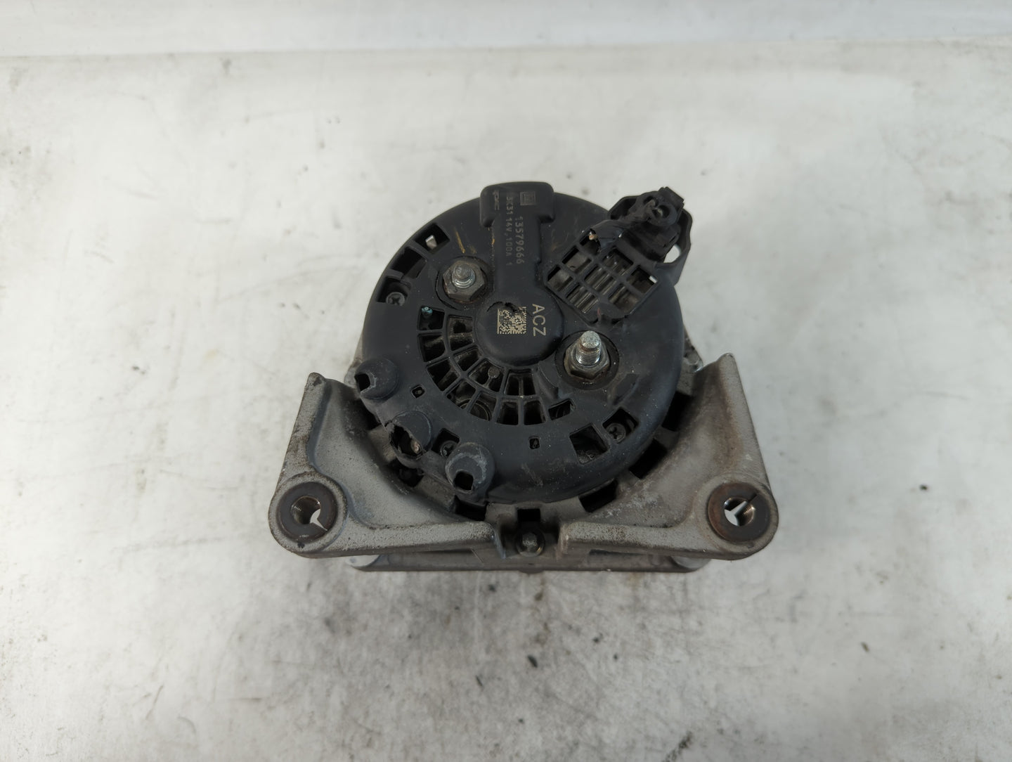 2012-2018 Chevrolet Sonic Alternator Replacement Generator Charging Assembly Engine OEM P/N:13579666 Fits OEM Used Auto Part