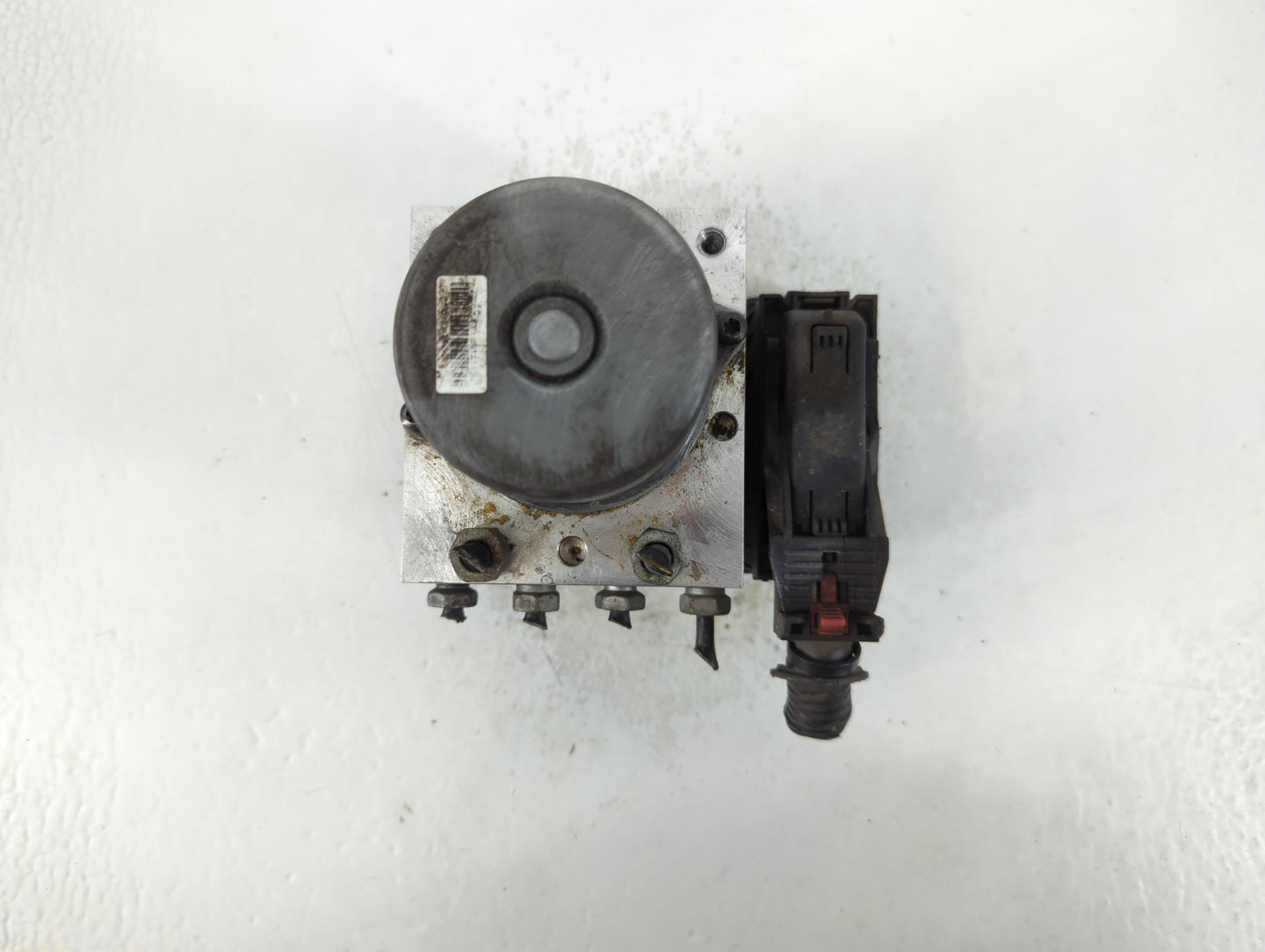 2014 Chevrolet Sonic ABS Pump Control Module Replacement P/N:95317942 Fits OEM Used Auto Parts - Oemusedautoparts1.com