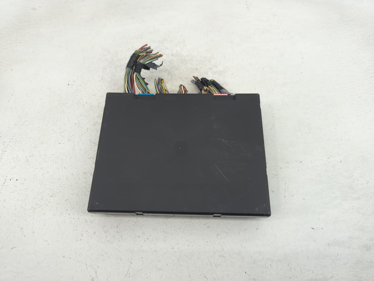 2013-2014 Chevrolet Sonic Body Control Module Bcm Inner Cabin Fuse Box 825066 - Oemusedautoparts1.com