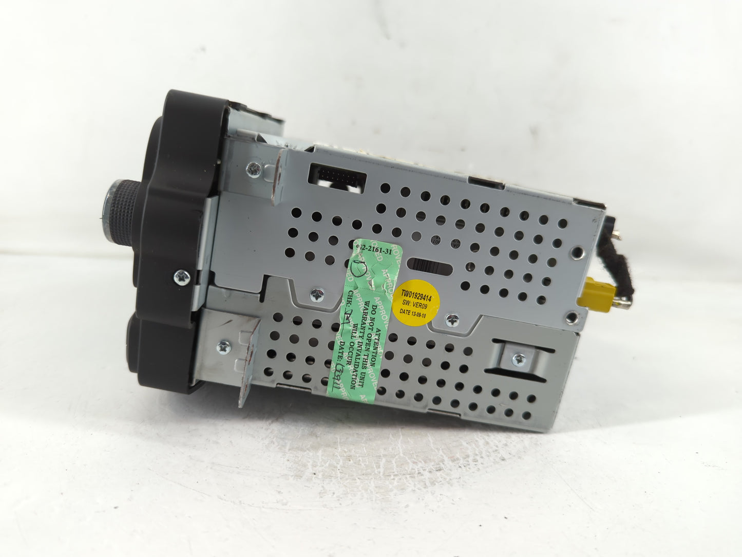 2014 Chevrolet Sonic Radio AM FM Cd Player Receiver Replacement P/N:95365926 Fits OEM Used Auto Parts - Oemusedautoparts1.co