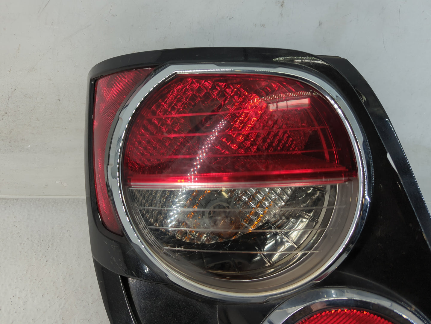 2012-2016 Chevrolet Sonic Tail Light Assembly Driver Left OEM P/N:95470356 Fits Fits 2012 2013 2014 2015 2016 OEM Used Auto 