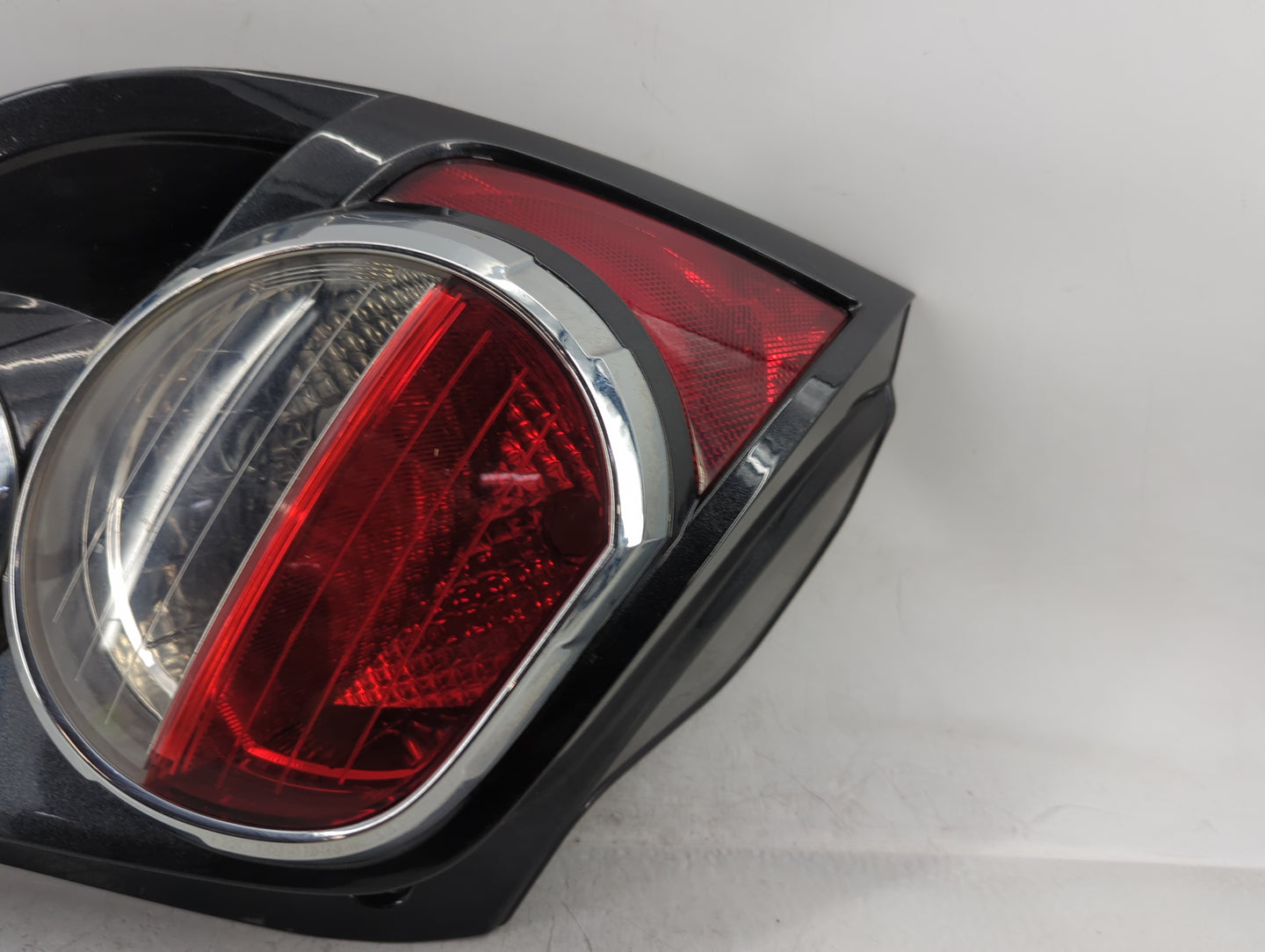 2012-2016 Chevrolet Sonic Tail Light Assembly Driver Left OEM P/N:95470356 Fits Fits 2012 2013 2014 2015 2016 OEM Used Auto 