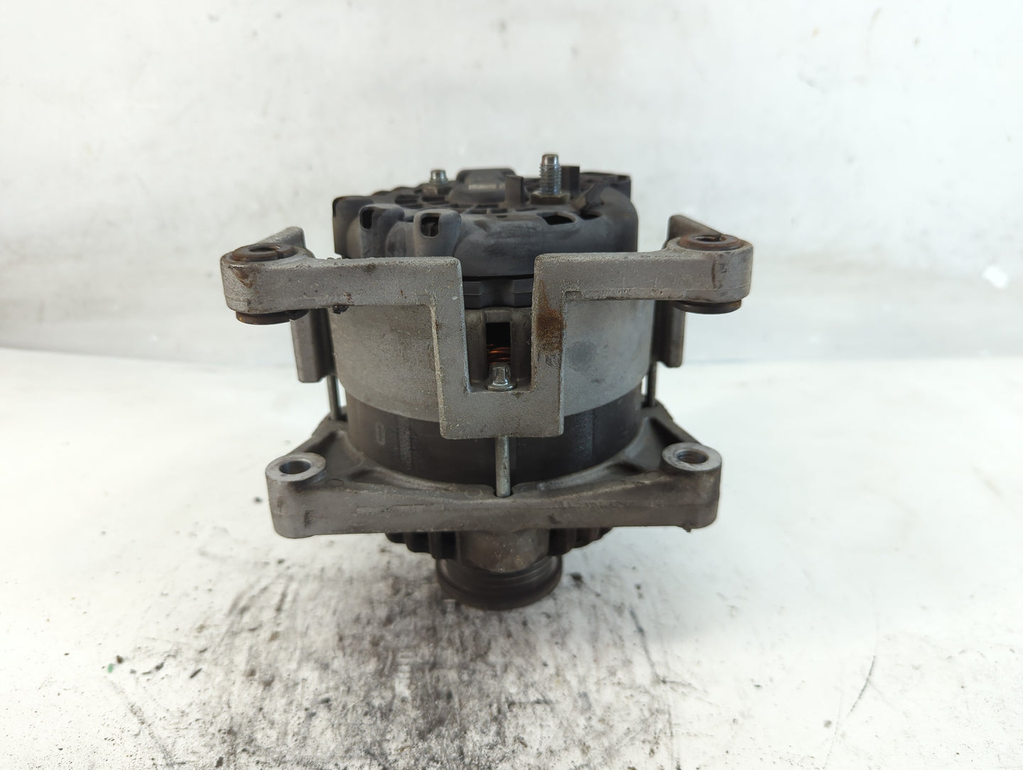 2012-2018 Chevrolet Sonic Alternator Replacement Generator Charging Assembly Engine OEM P/N:3579666 Fits OEM Used Auto Parts