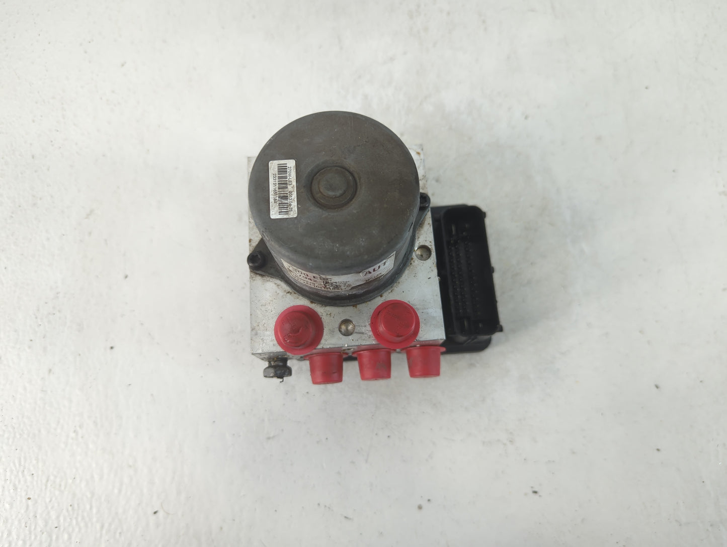 2014 Chevrolet Sonic ABS Pump Control Module Replacement P/N:95317942 Fits OEM Used Auto Parts - Oemusedautoparts1.com