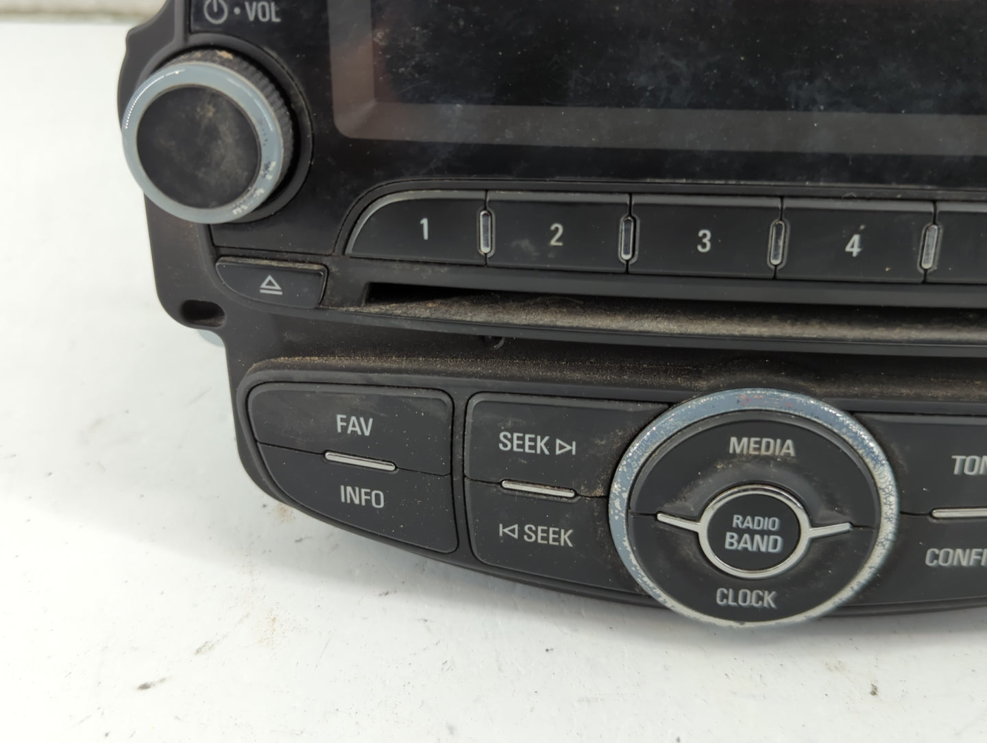 2014 Chevrolet Sonic Radio AM FM Cd Player Receiver Replacement P/N:95365926 9526 6288 Fits OEM Used Auto Parts - Oemusedaut