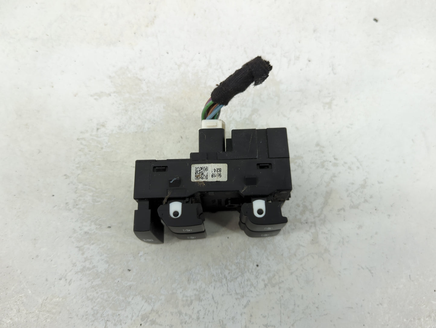 2014 Chevrolet Sonic Master Power Window Switch Replacement Driver Side Left Fits OEM Used Auto Parts - Oemusedautoparts1.co