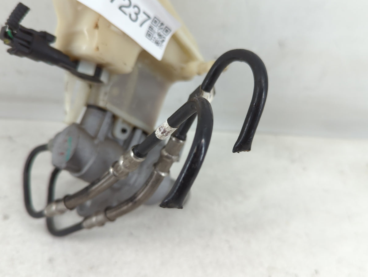 2014-2016 Chevrolet Spark Brake Master Cylinder - Oemusedautoparts1.com
