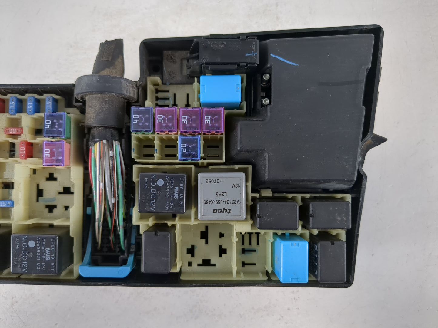 2014 Chevrolet Spark Fusebox Fuse Box Panel Relay Module P/N:518818109 Fits OEM Used Auto Parts - Oemusedautoparts1.com