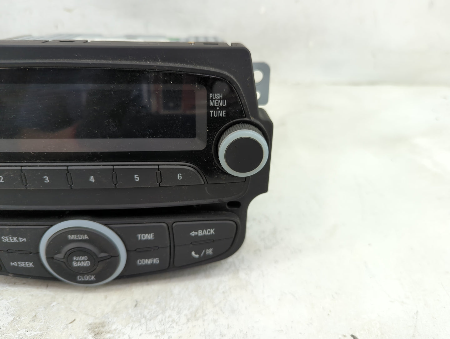 2014-2015 Chevrolet Spark Radio AM FM Cd Player Receiver Replacement P/N:94550613 Fits Fits 2014 2015 OEM Used Auto Parts - 