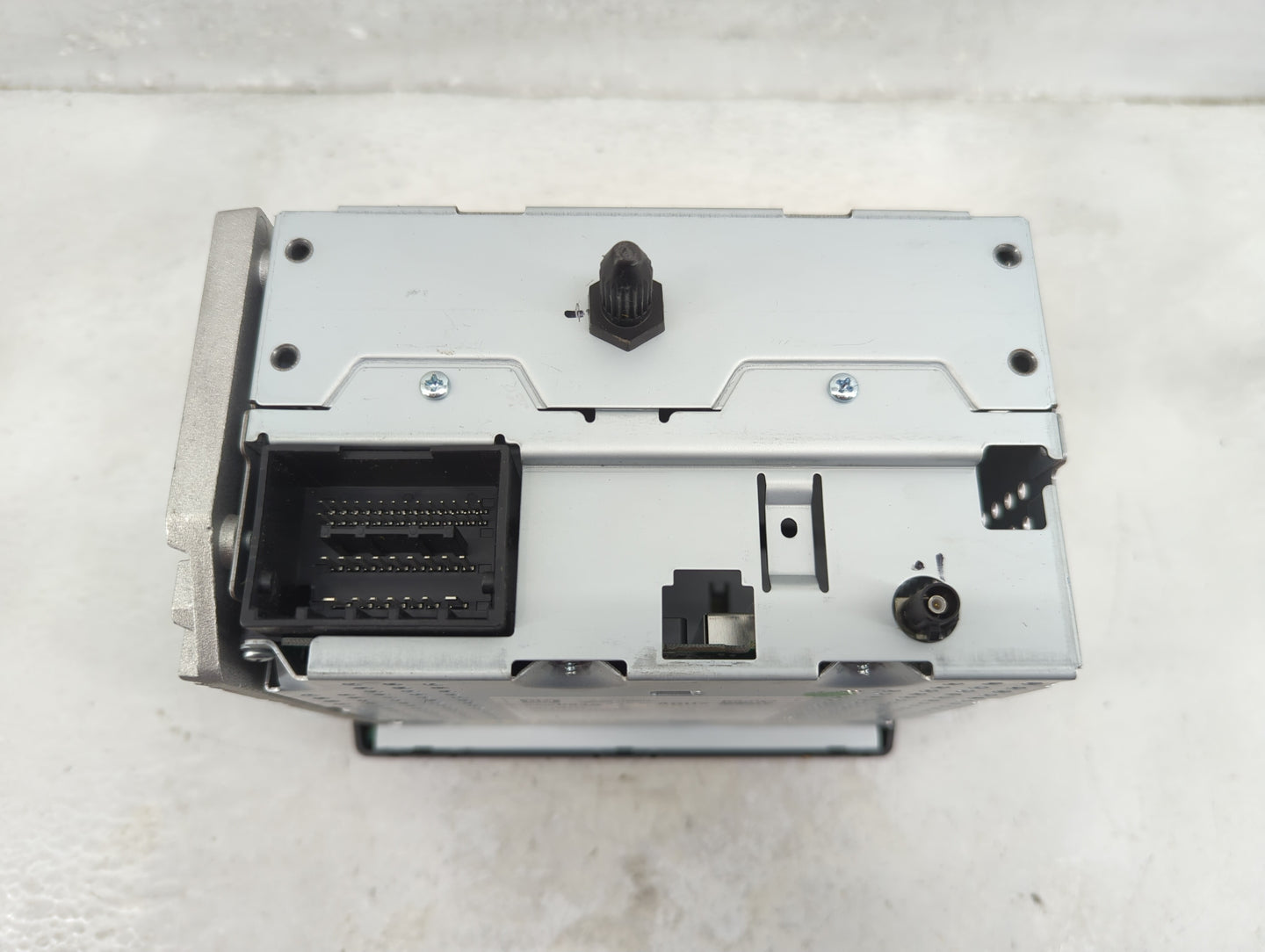 2014-2015 Chevrolet Spark Radio AM FM Cd Player Receiver Replacement P/N:94550613 Fits Fits 2014 2015 OEM Used Auto Parts - 