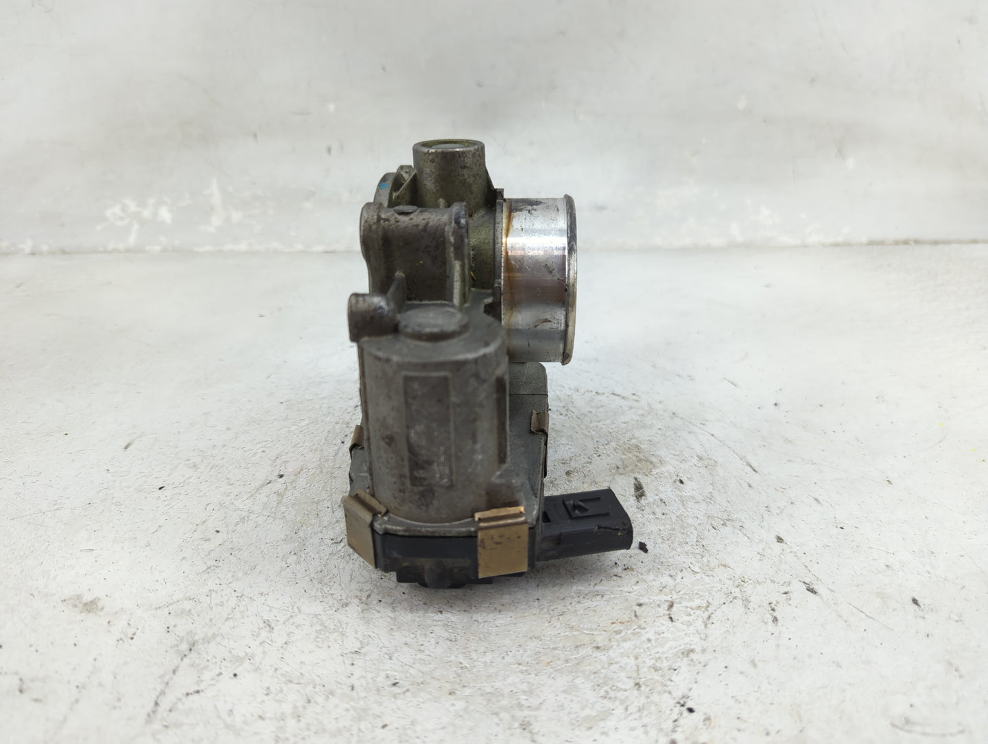2013-2015 Chevrolet Spark Throttle Body Fits Fits 2013 2014 2015 OEM Used Auto Parts - Oemusedautoparts1.com