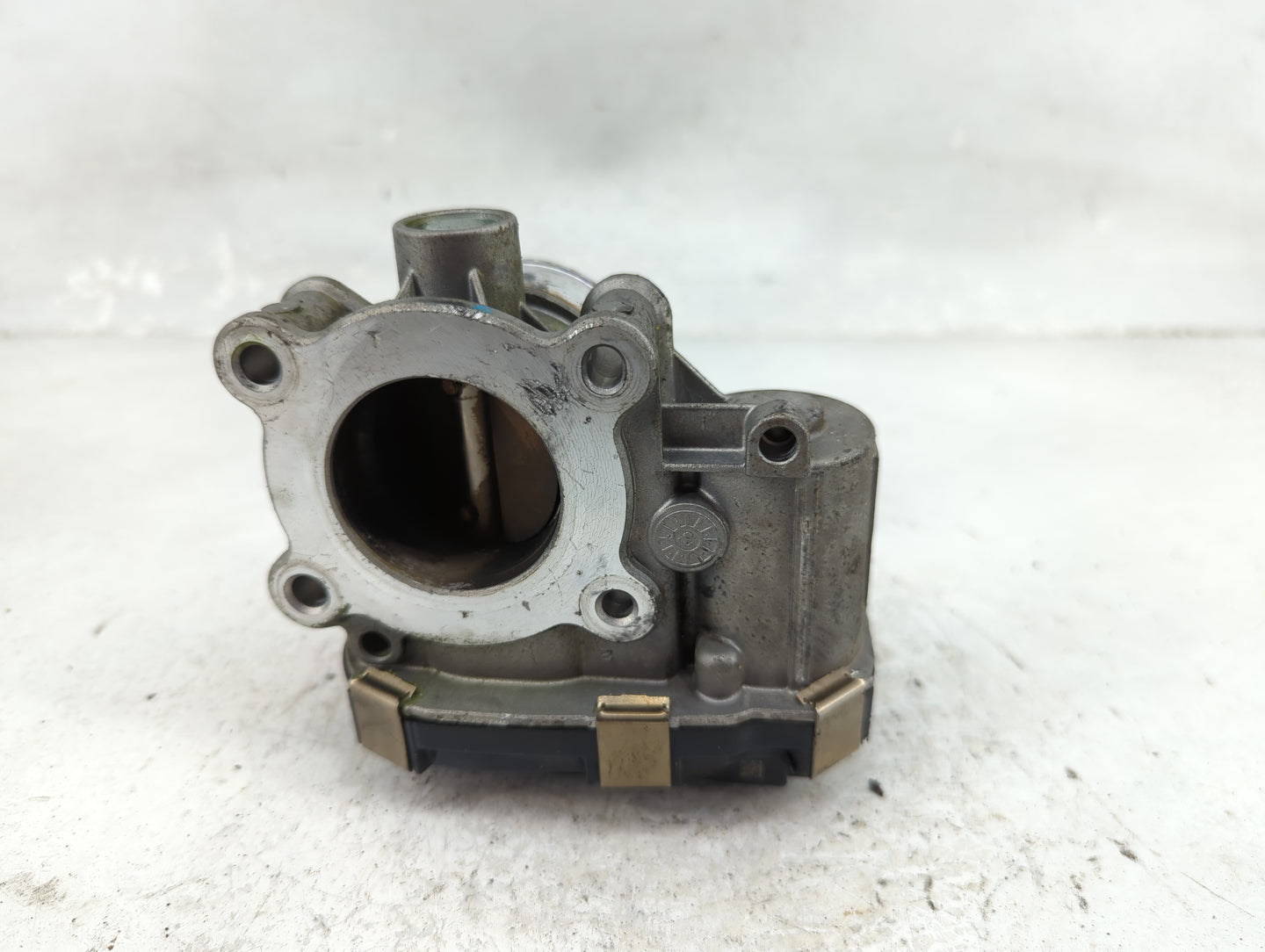 2013-2015 Chevrolet Spark Throttle Body Fits Fits 2013 2014 2015 OEM Used Auto Parts - Oemusedautoparts1.com
