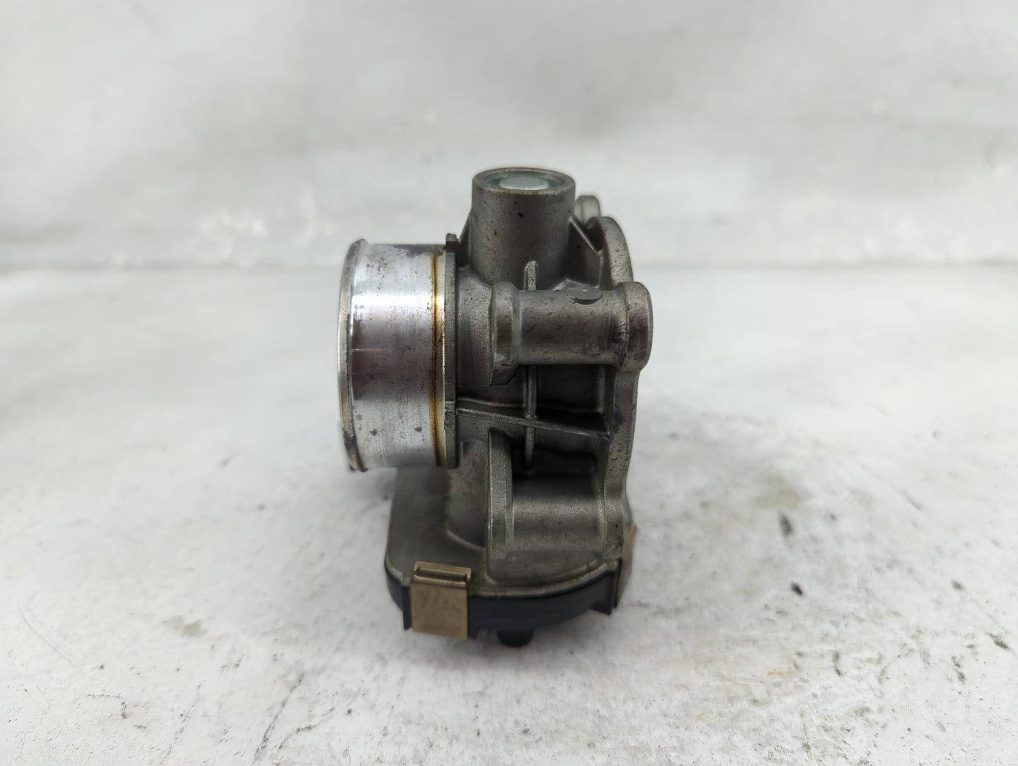 2013-2015 Chevrolet Spark Throttle Body Fits Fits 2013 2014 2015 OEM Used Auto Parts - Oemusedautoparts1.com