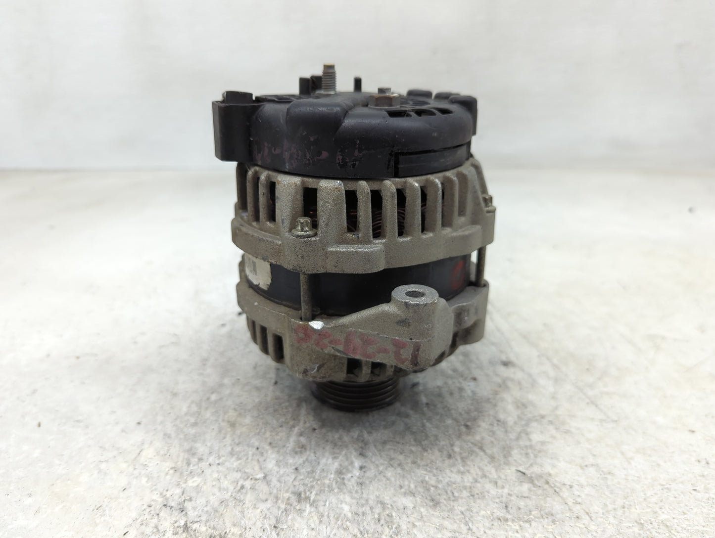 2014-2015 Chevrolet Spark Alternator Replacement Generator Charging Assembly Engine OEM Fits Fits 2014 2015 OEM Used Auto Pa