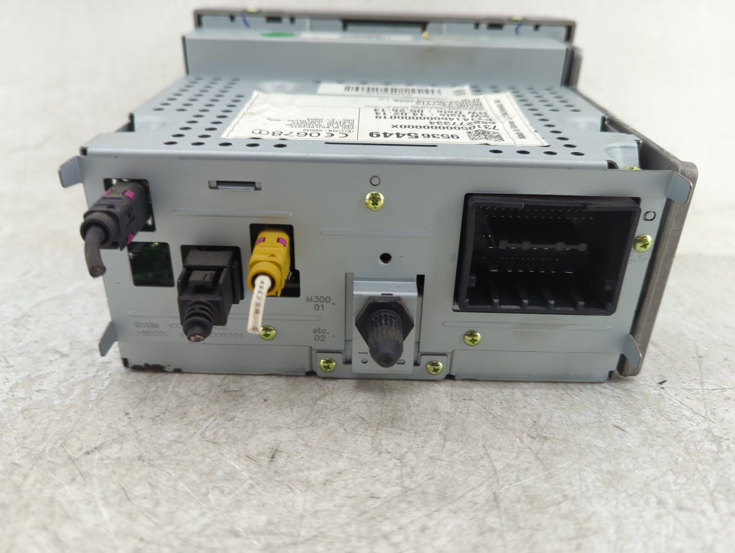 2014-2015 Chevrolet Spark Radio AM FM Cd Player Receiver Replacement P/N:95365449 Fits Fits 2014 2015 OEM Used Auto Parts - 