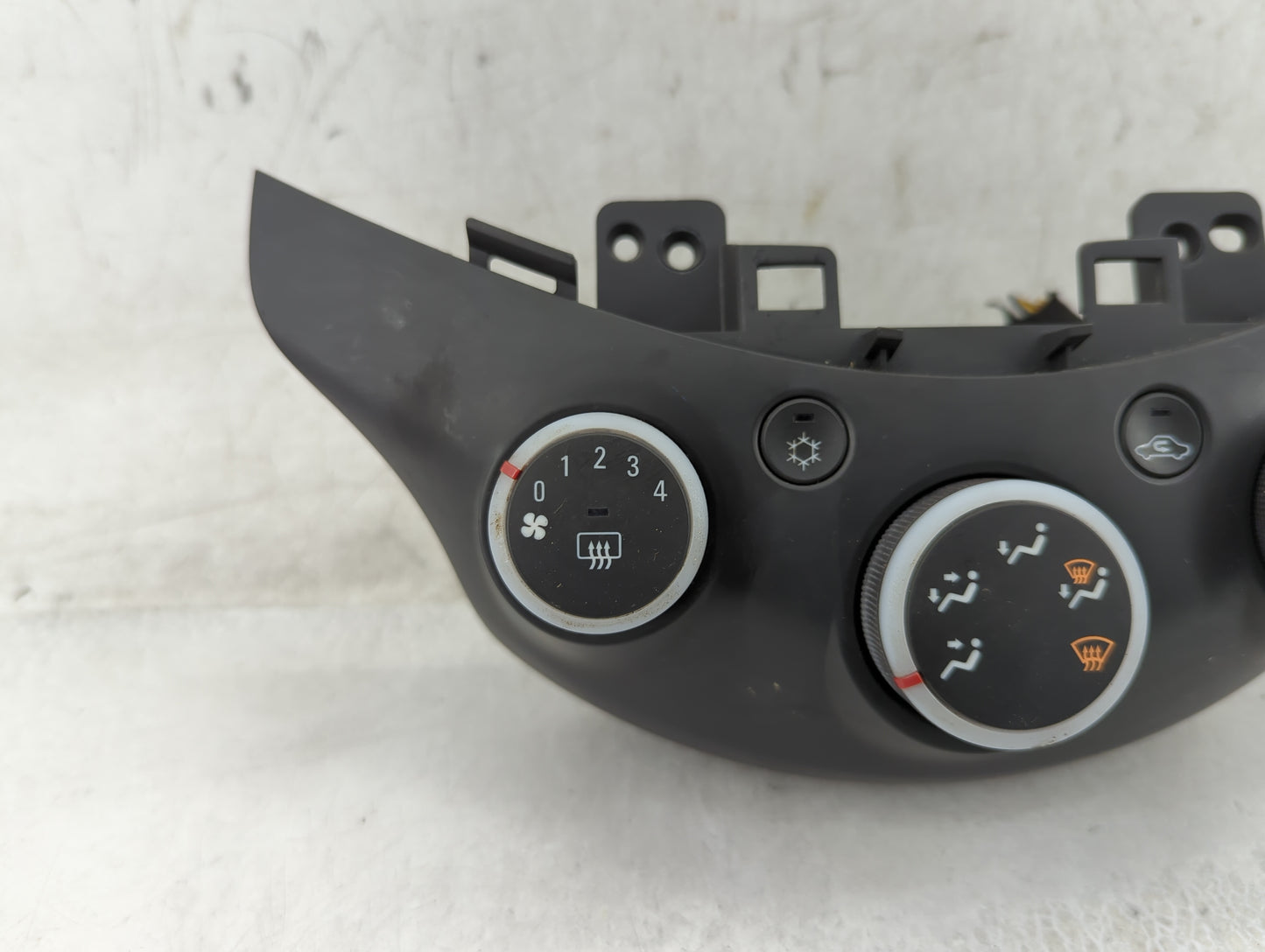 2013-2015 Chevrolet Spark Climate Control Module Temperature AC/Heater Replacement P/N:95390863 Fits Fits 2013 2014 2015 OEM