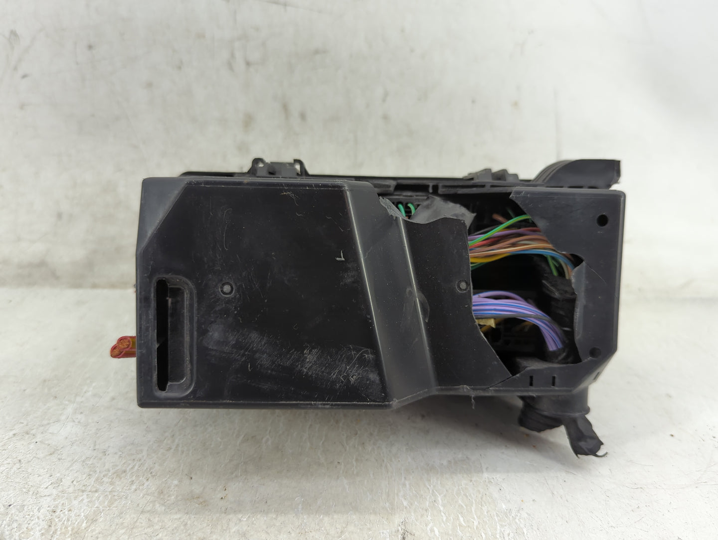 2014 Chevrolet Spark Fusebox Fuse Box Panel Relay Module P/N:95389023 Fits OEM Used Auto Parts - Oemusedautoparts1.com