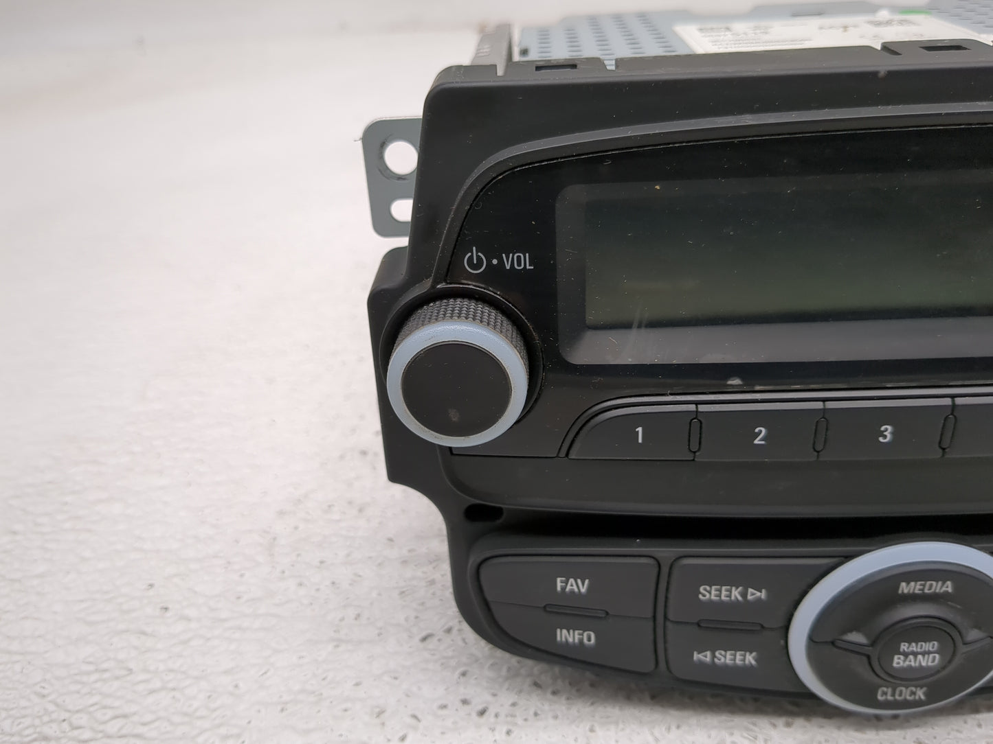 2014-2015 Chevrolet Spark Radio AM FM Cd Player Receiver Replacement P/N:95375119 Fits Fits 2014 2015 OEM Used Auto Parts - 