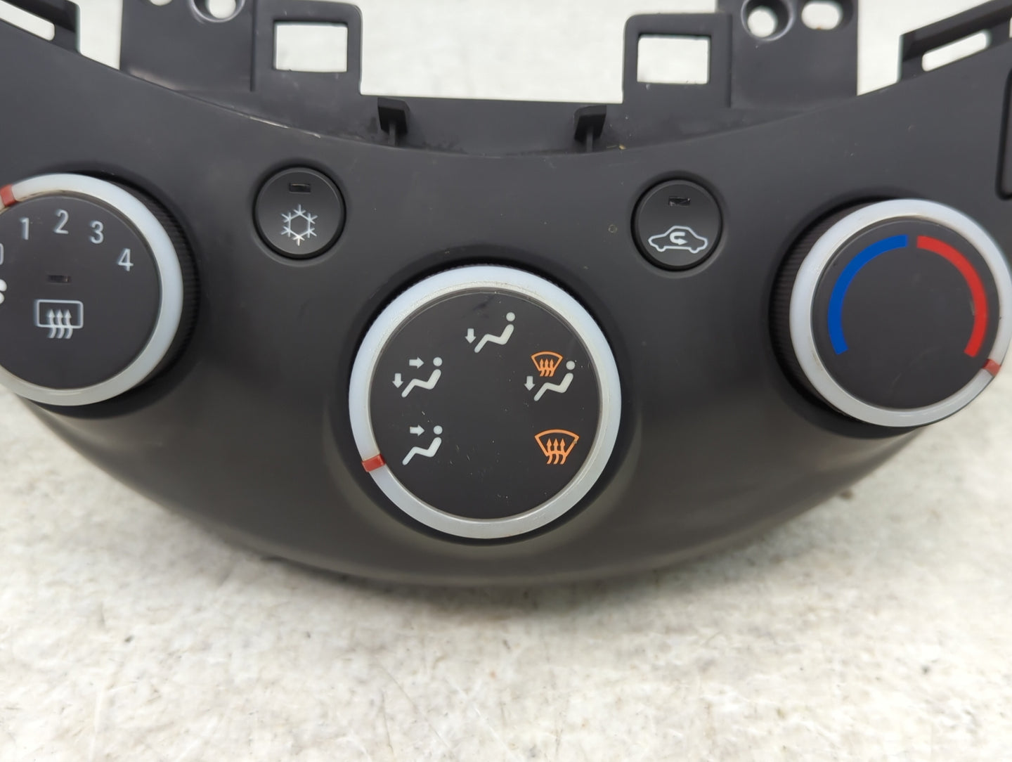 2013-2015 Chevrolet Spark Climate Control Module Temperature AC/Heater Replacement P/N:95390863 Fits Fits 2013 2014 2015 OEM