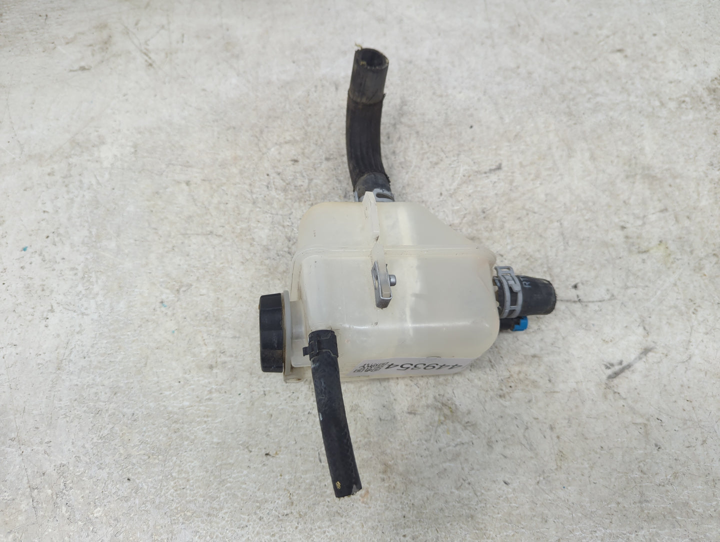 2014 Chevrolet Spark Radiator Coolant Overflow Expansion Tank Bottle - Oemusedautoparts1.com