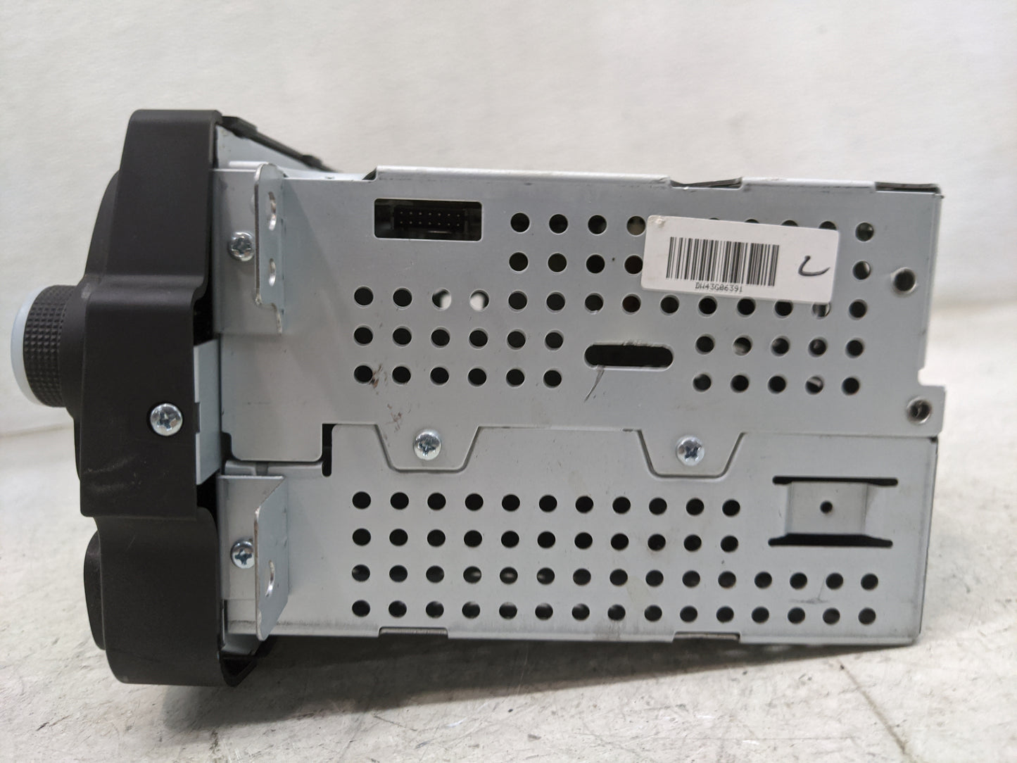 2014-2015 Chevrolet Spark Radio AM FM Cd Player Receiver Replacement P/N:95441223 557799431, 511406400006391 Fits Fits 2014 