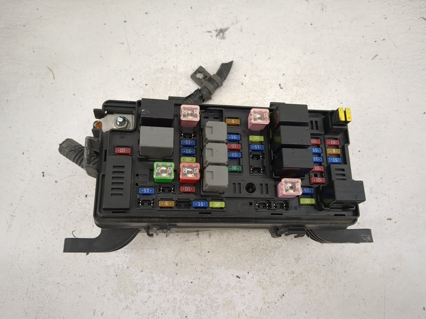 2014 Chevrolet Spark Fusebox Fuse Box Panel Relay Module P/N:95389023 95020946 Fits OEM Used Auto Parts - Oemusedautoparts1.