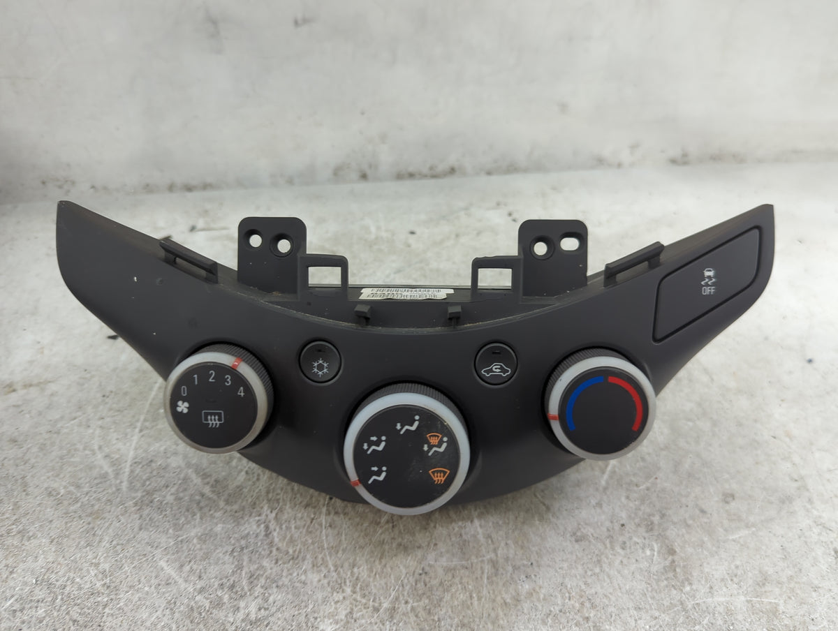 2013-2015 Chevrolet Spark Climate Control Module Temperature AC/Heater Replacement P/N:84053E160904 95088405 Fits OEM Used A