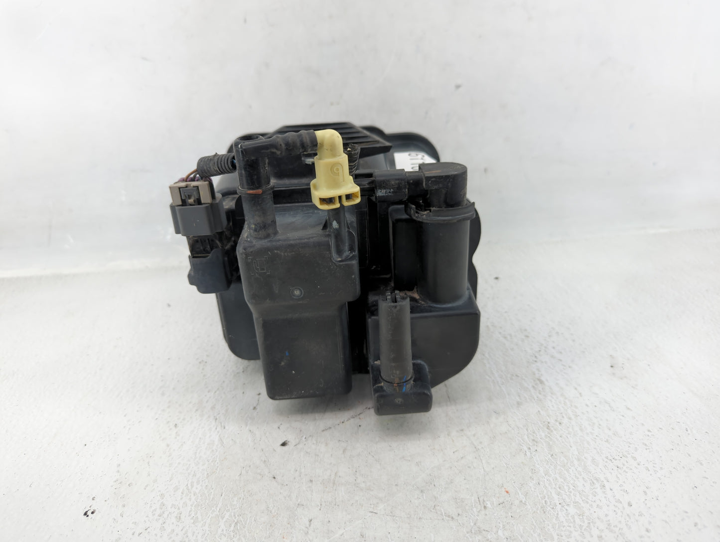 2014 Chevrolet Spark Fuel Vapor Charcoal Canister - Oemusedautoparts1.com