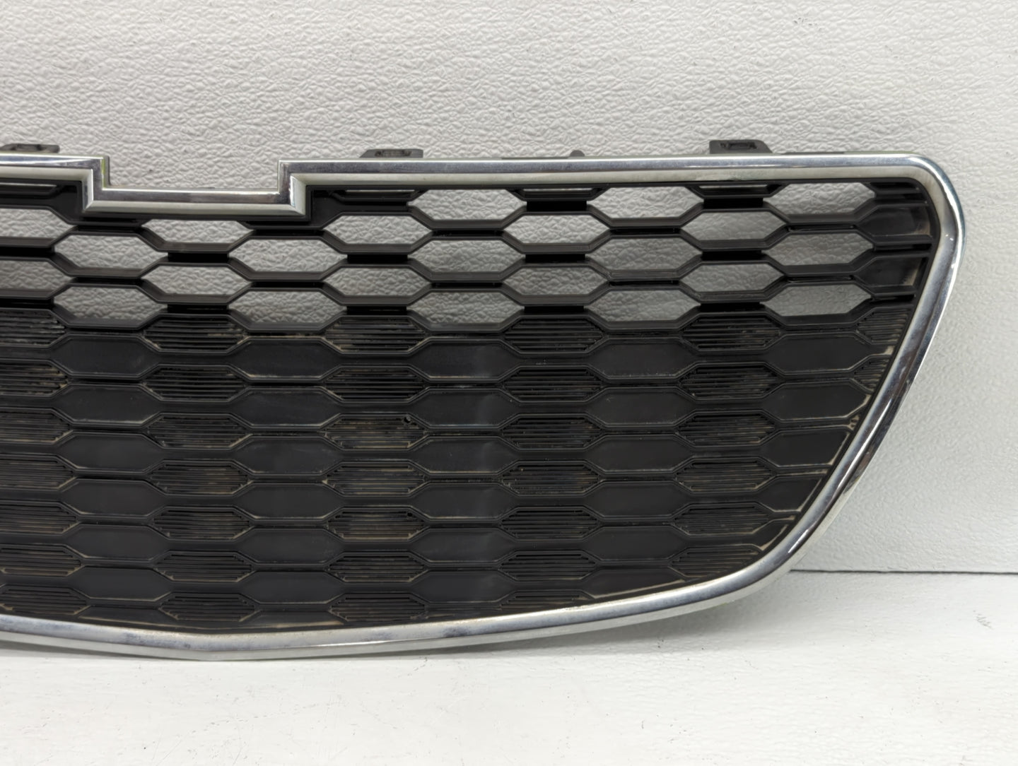 2013-2015 Chevrolet Spark Front Grille Bumper Not Included - Oemusedautoparts1.com