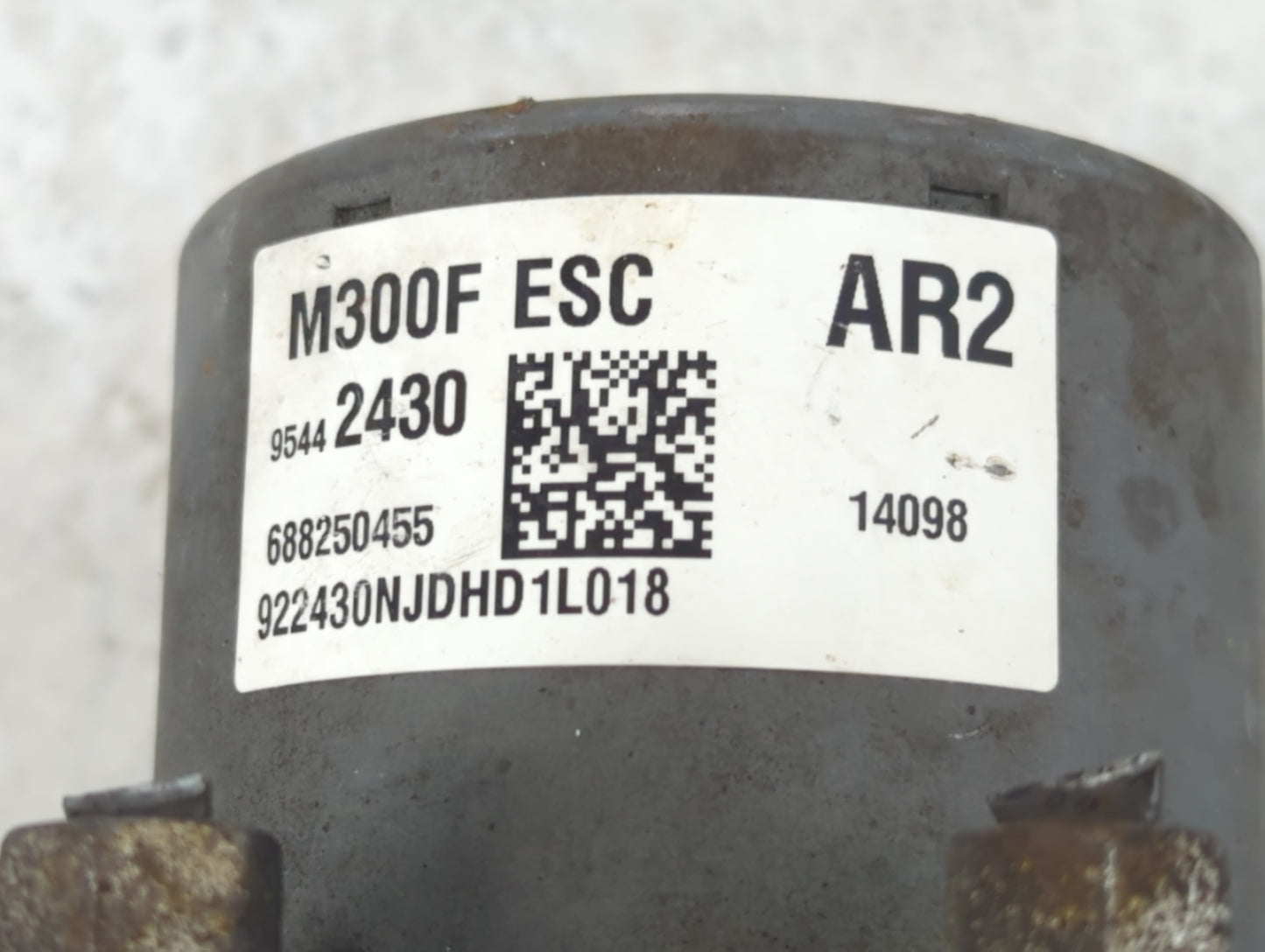 2013-2015 Chevrolet Spark ABS Pump Control Module Replacement P/N:M300F ESC 95442430 Fits Fits 2013 2014 2015 OEM Used Auto 