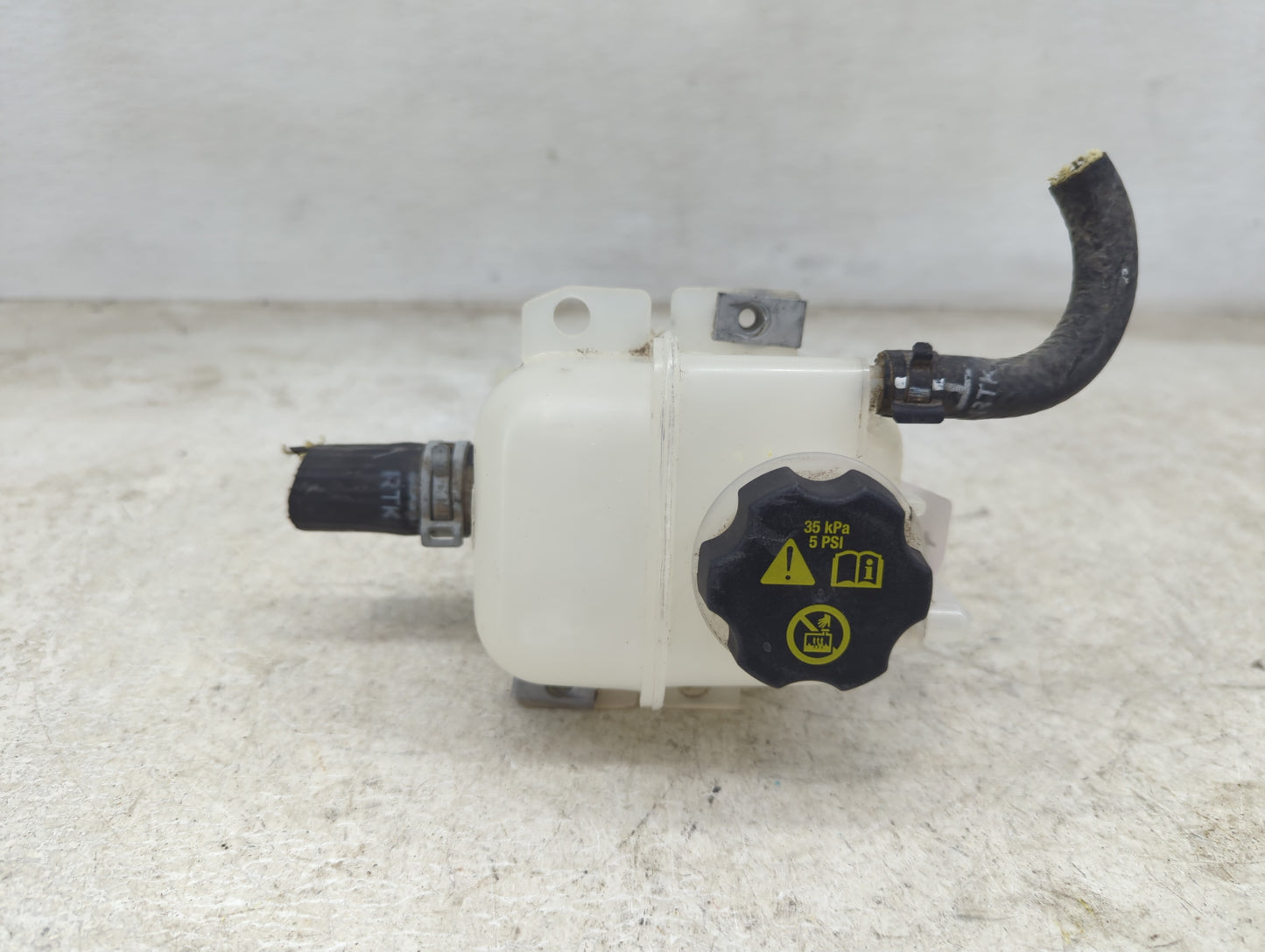 Chevrolet Spark Classic Radiator Coolant Overflow Expansion Tank Bottle - Oemusedautoparts1.com