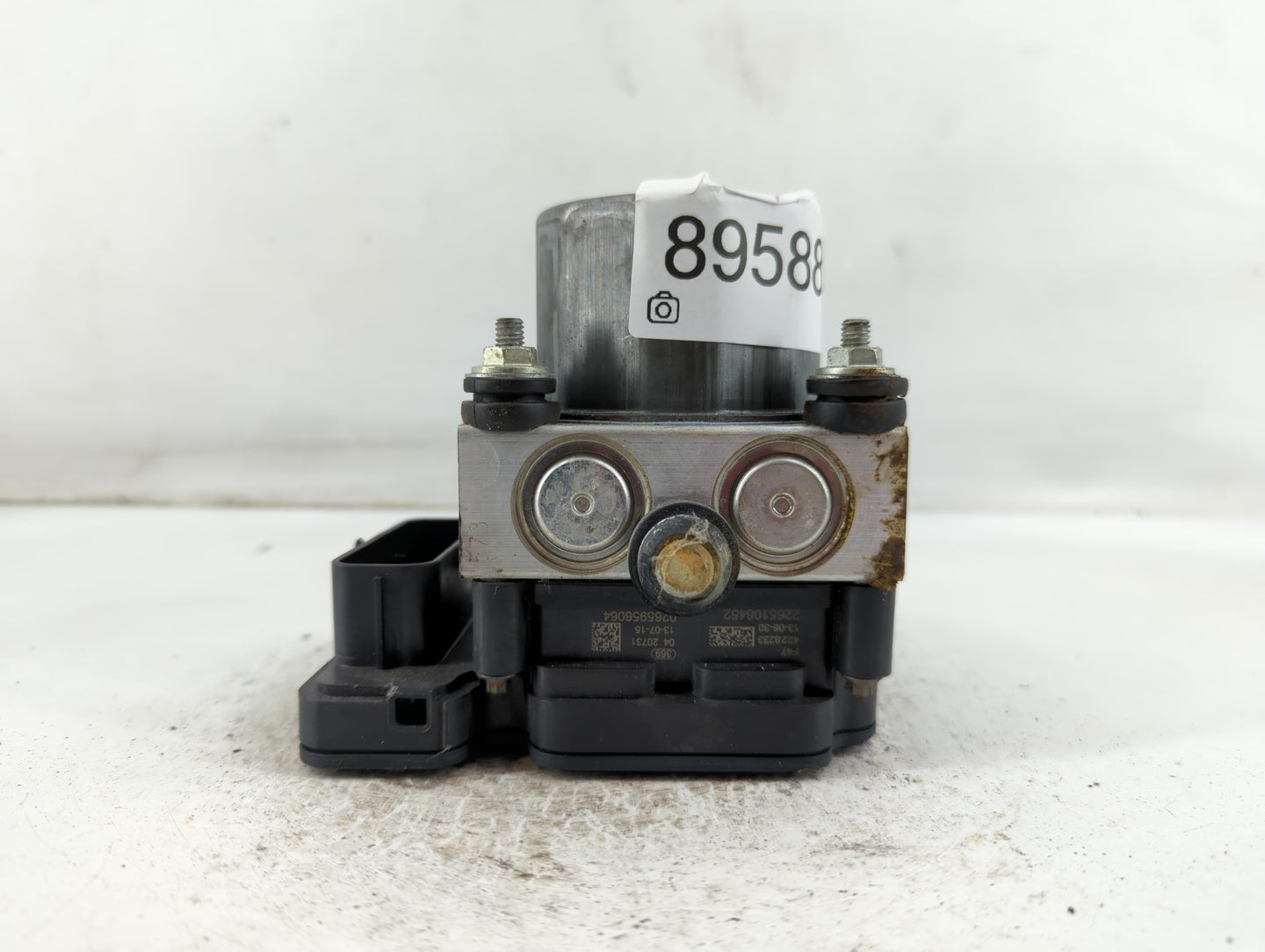 2014 Chevrolet Ss ABS Pump Control Module Replacement P/N:269 621 Fits OEM Used Auto Parts - Oemusedautoparts1.com